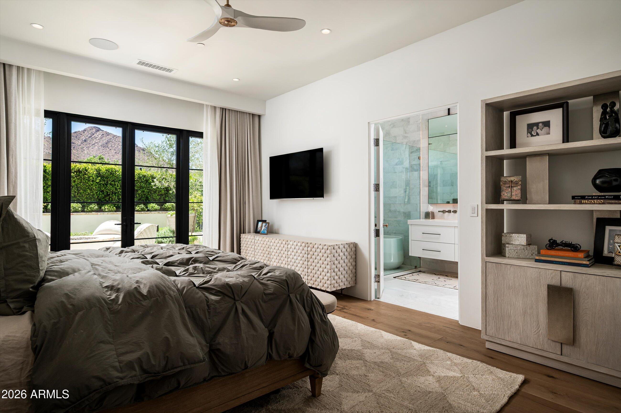 5101 N CASA BLANCA Drive 305