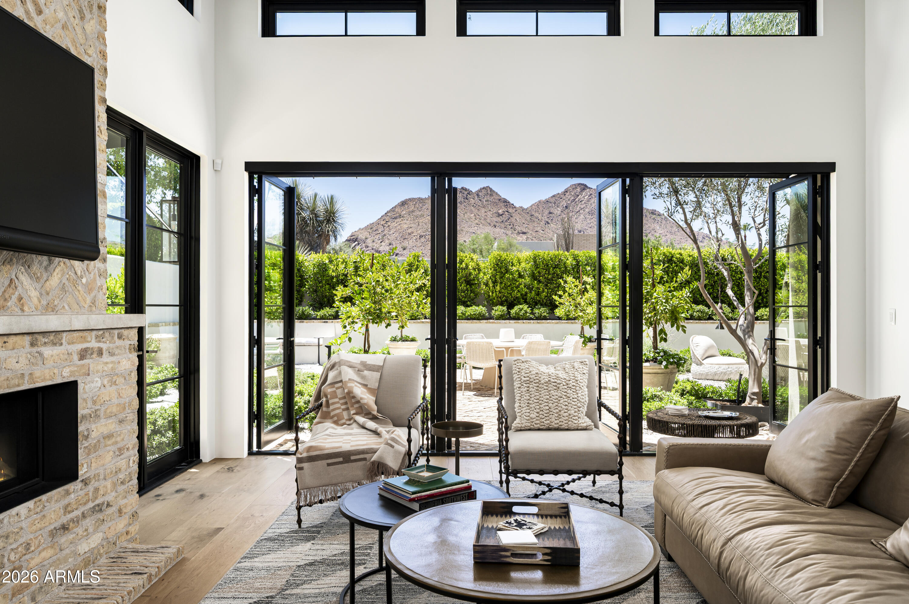 5101 N CASA BLANCA Drive 305