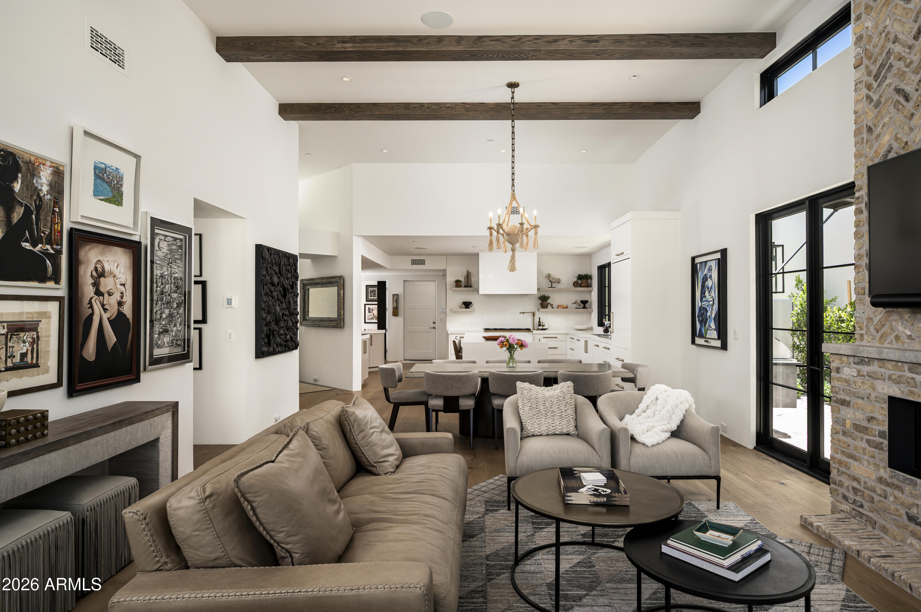 5101 N CASA BLANCA Drive 305
