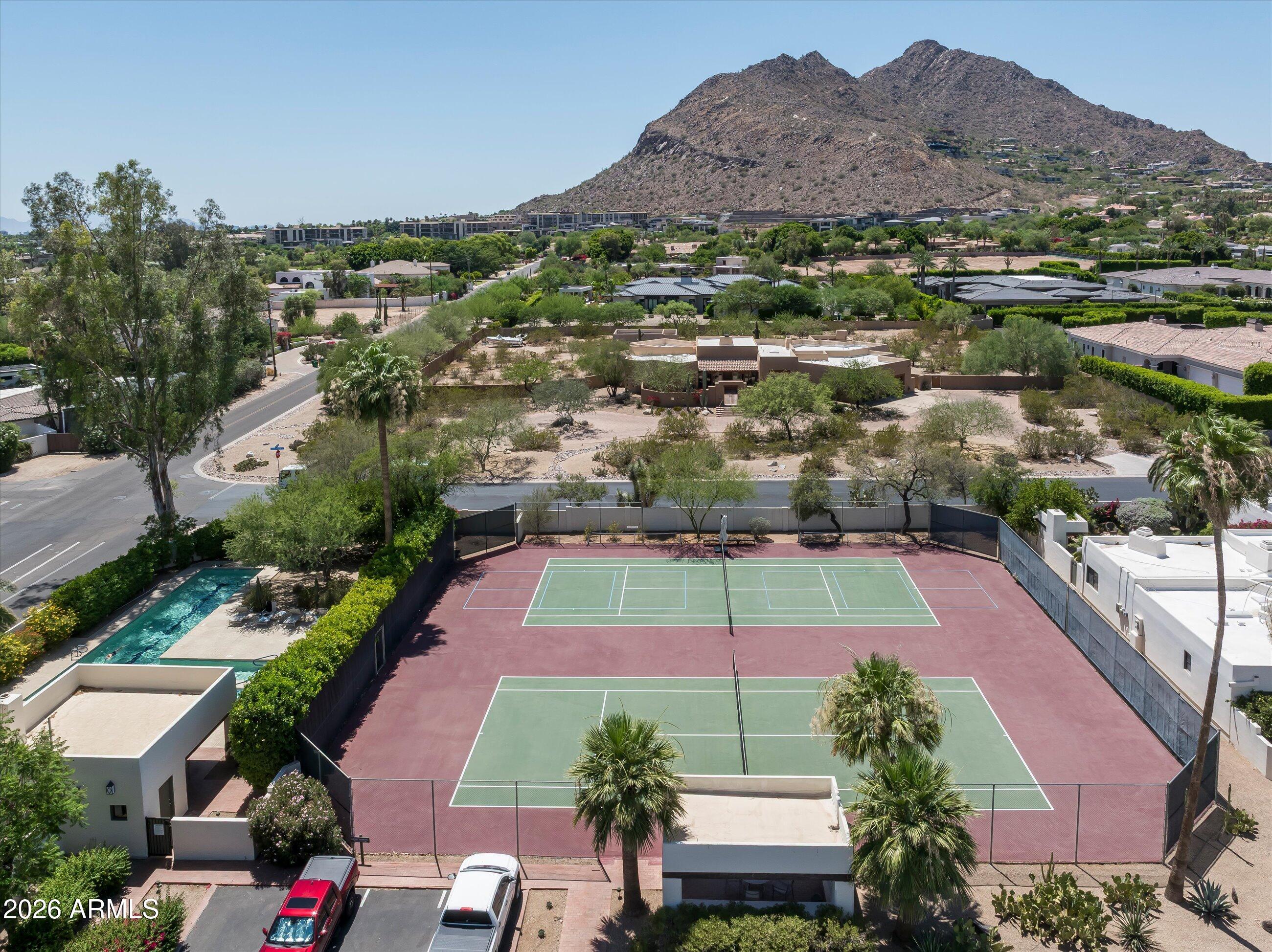 5101 N CASA BLANCA Drive 305