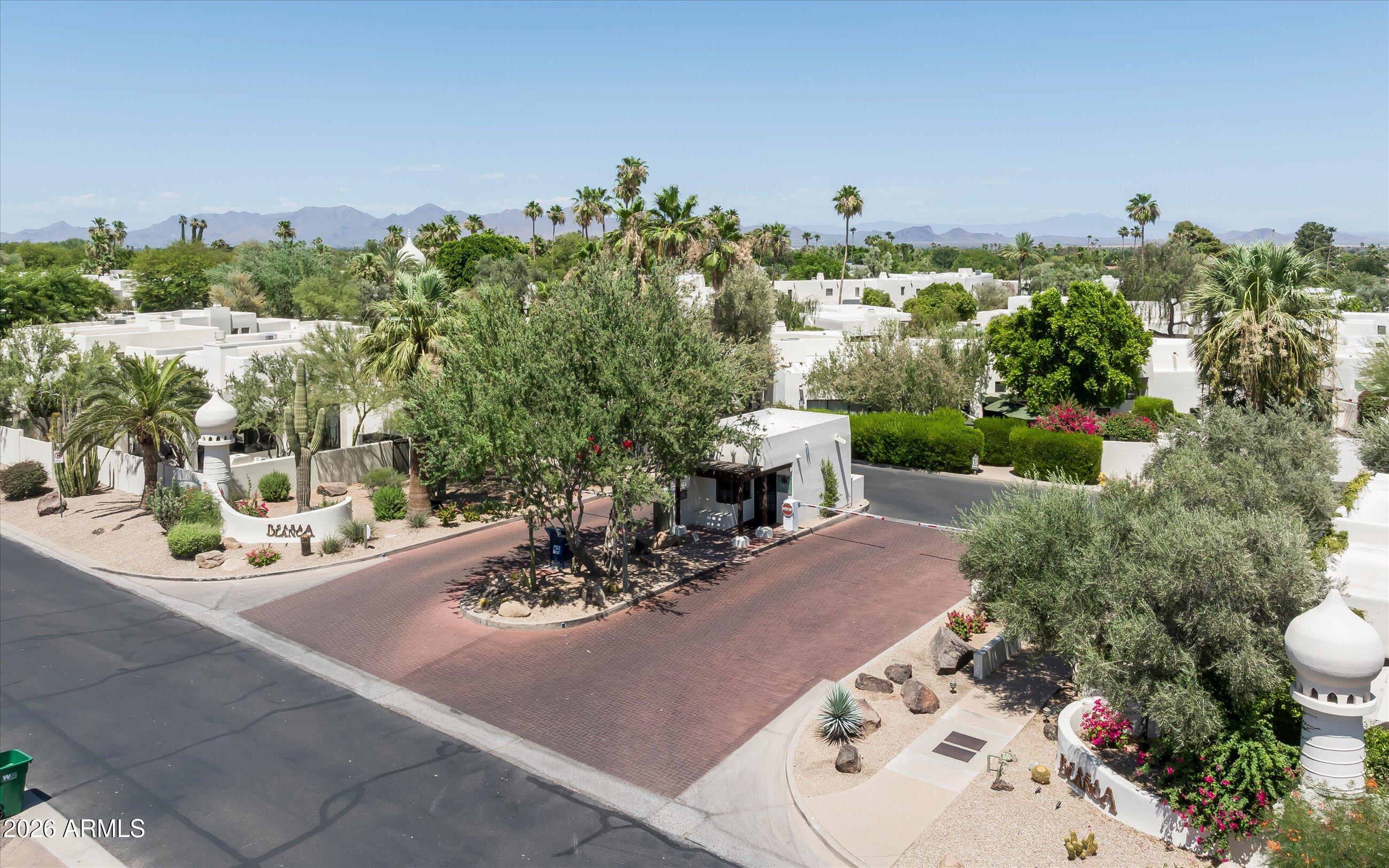 5101 N CASA BLANCA Drive 305