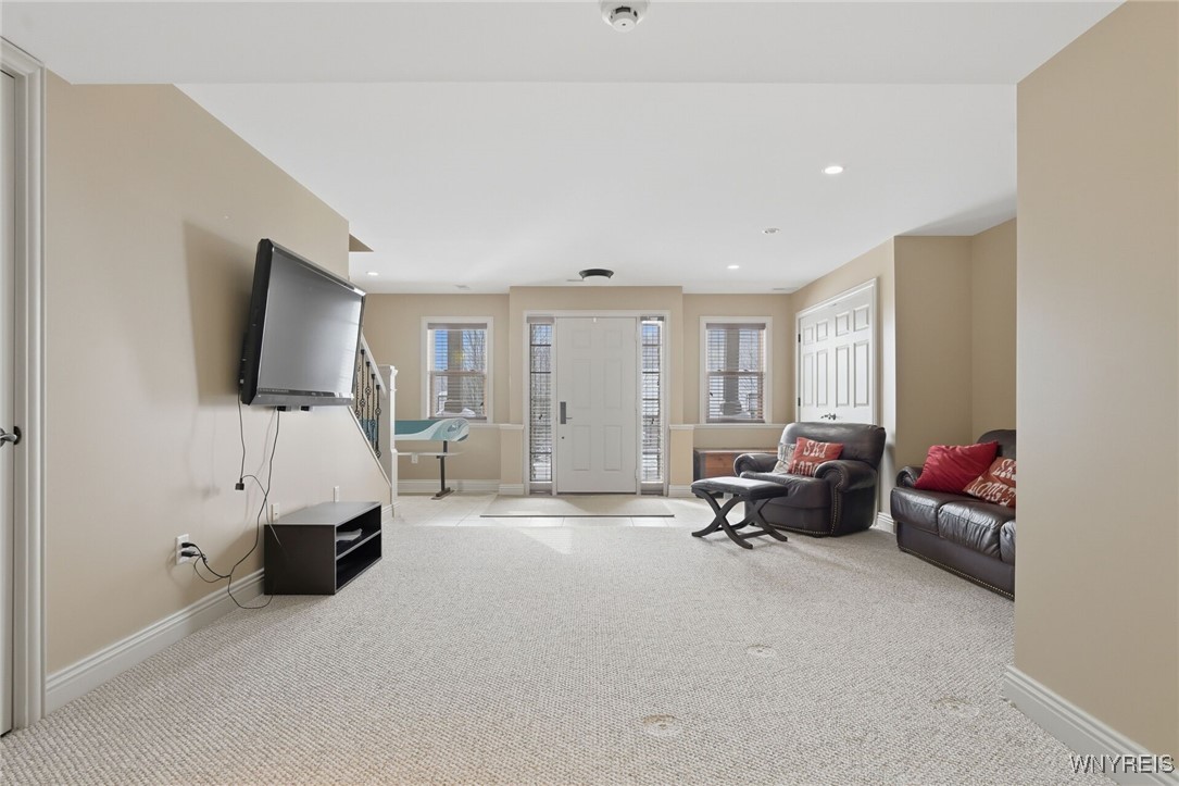 8 Mountain View - Upper