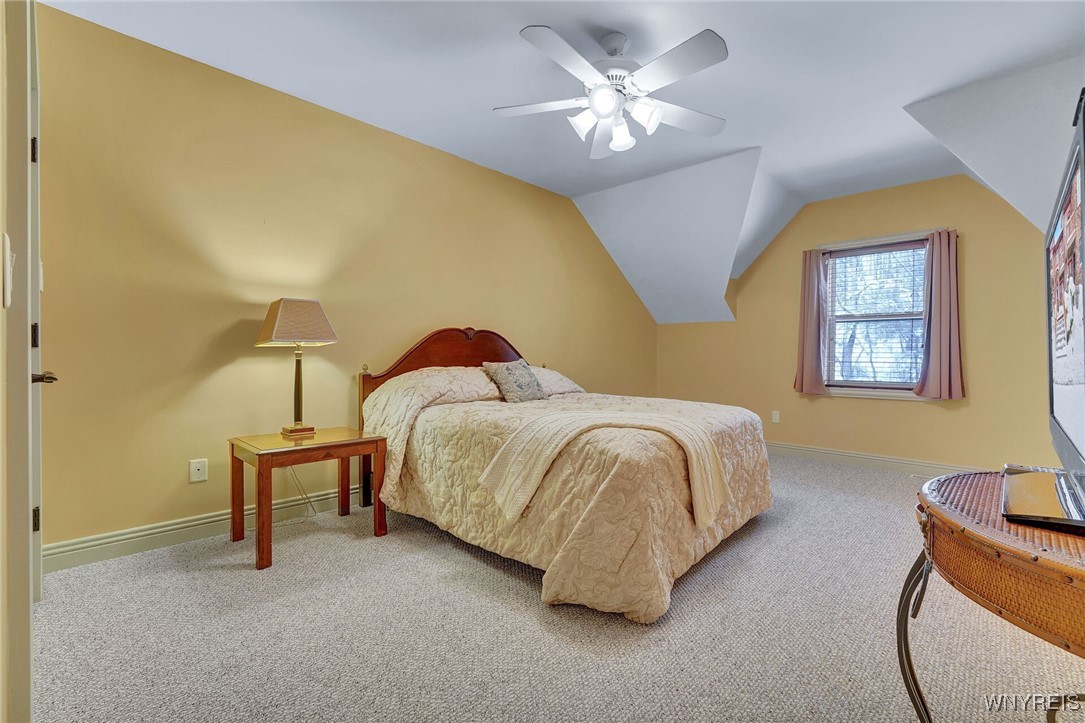 8 Mountain View - Upper