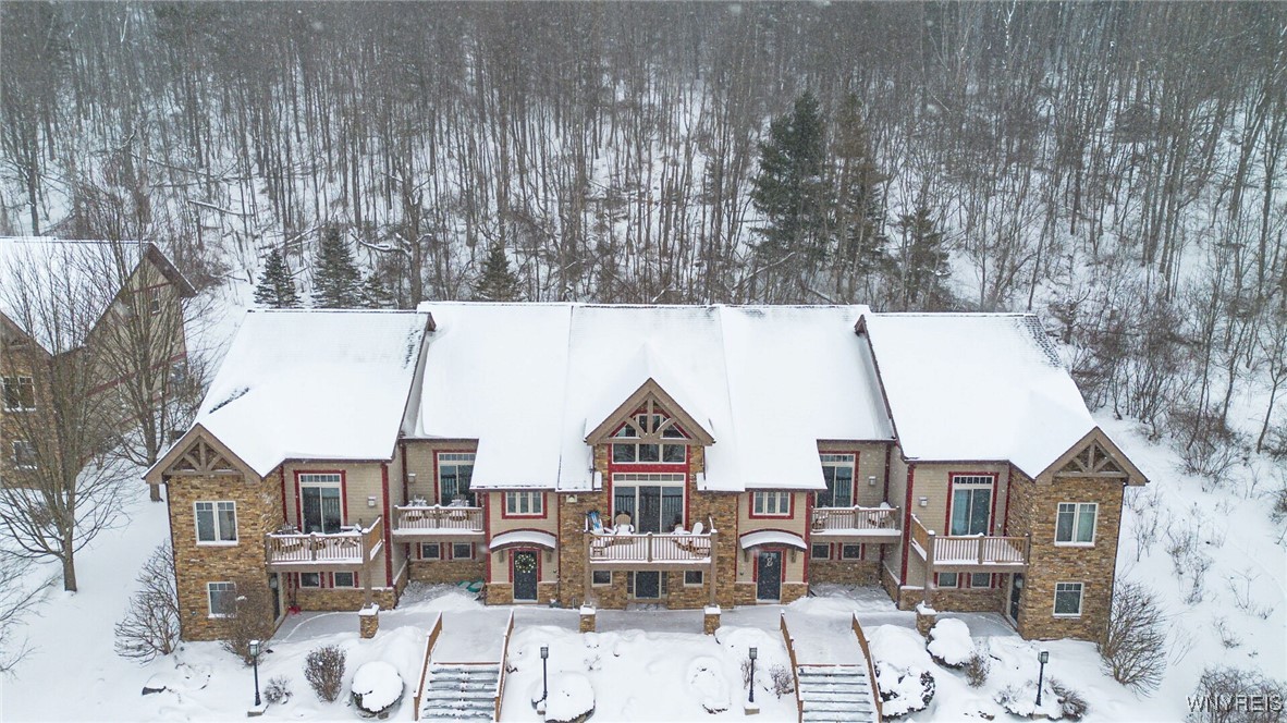 8 Mountain View - Upper