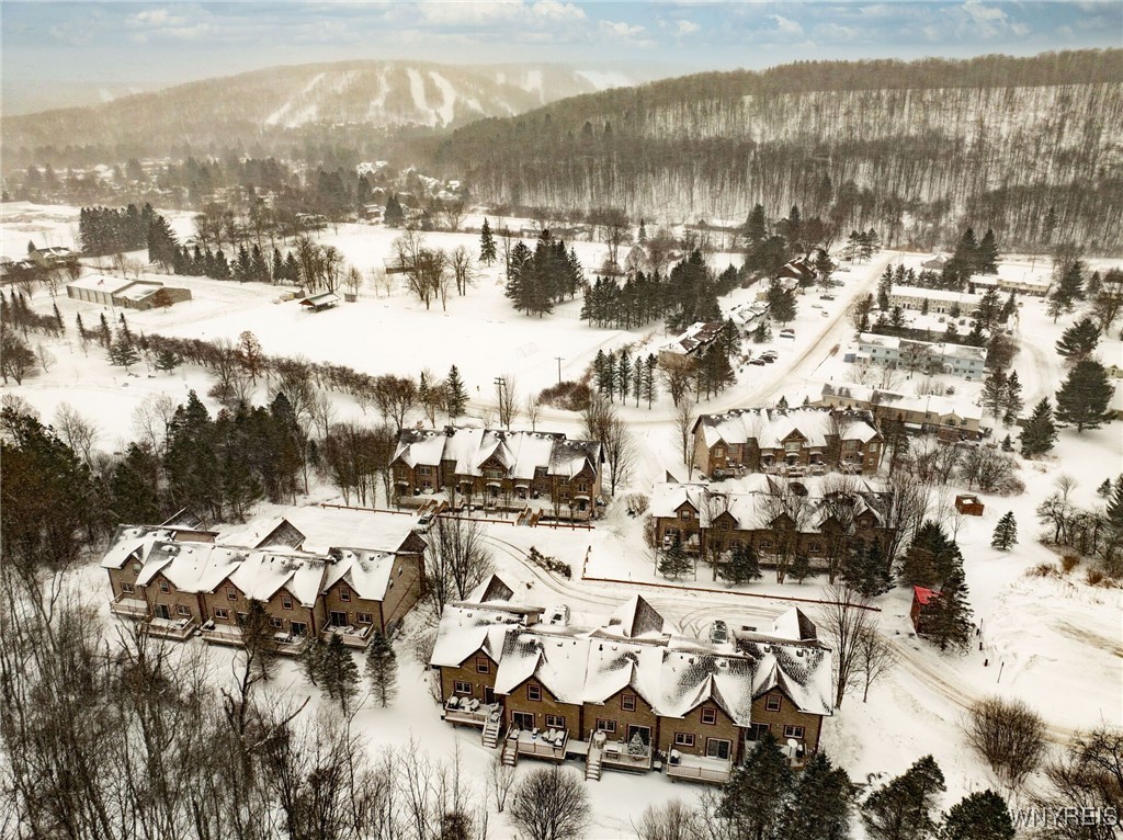 8 Mountain View - Upper