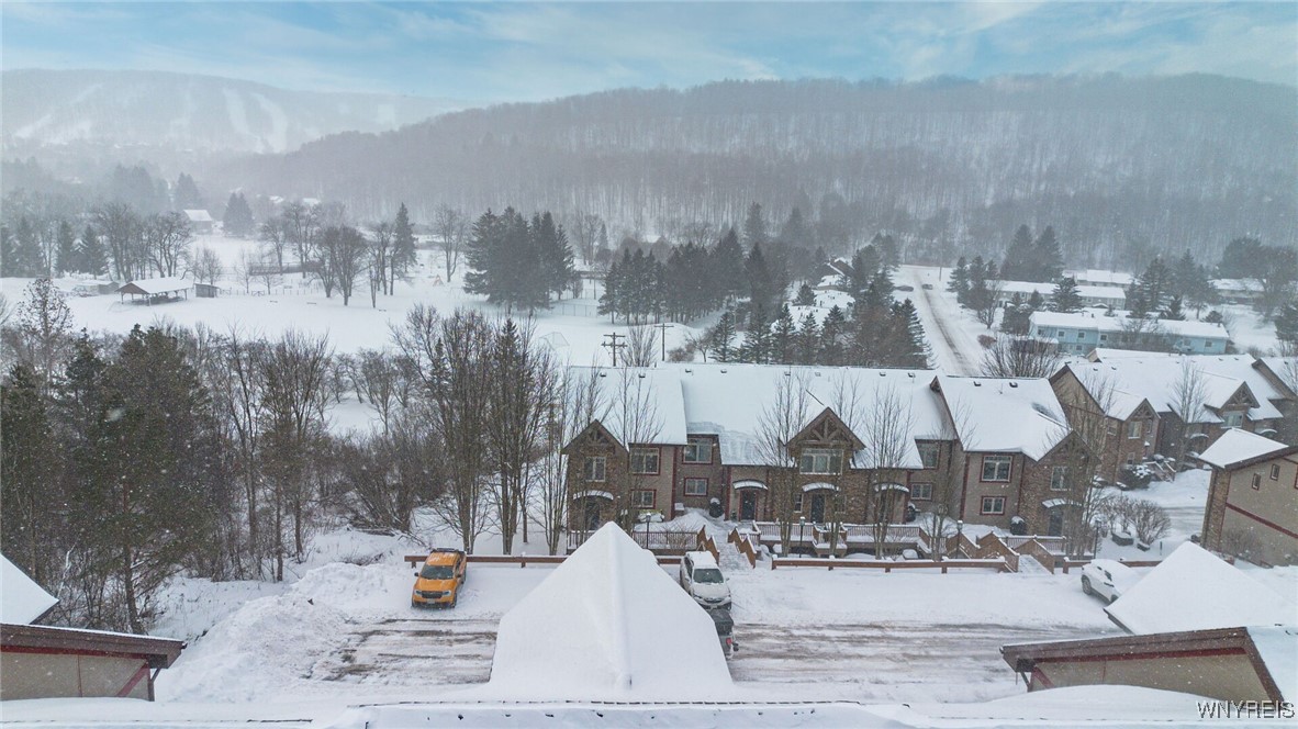 8 Mountain View - Upper