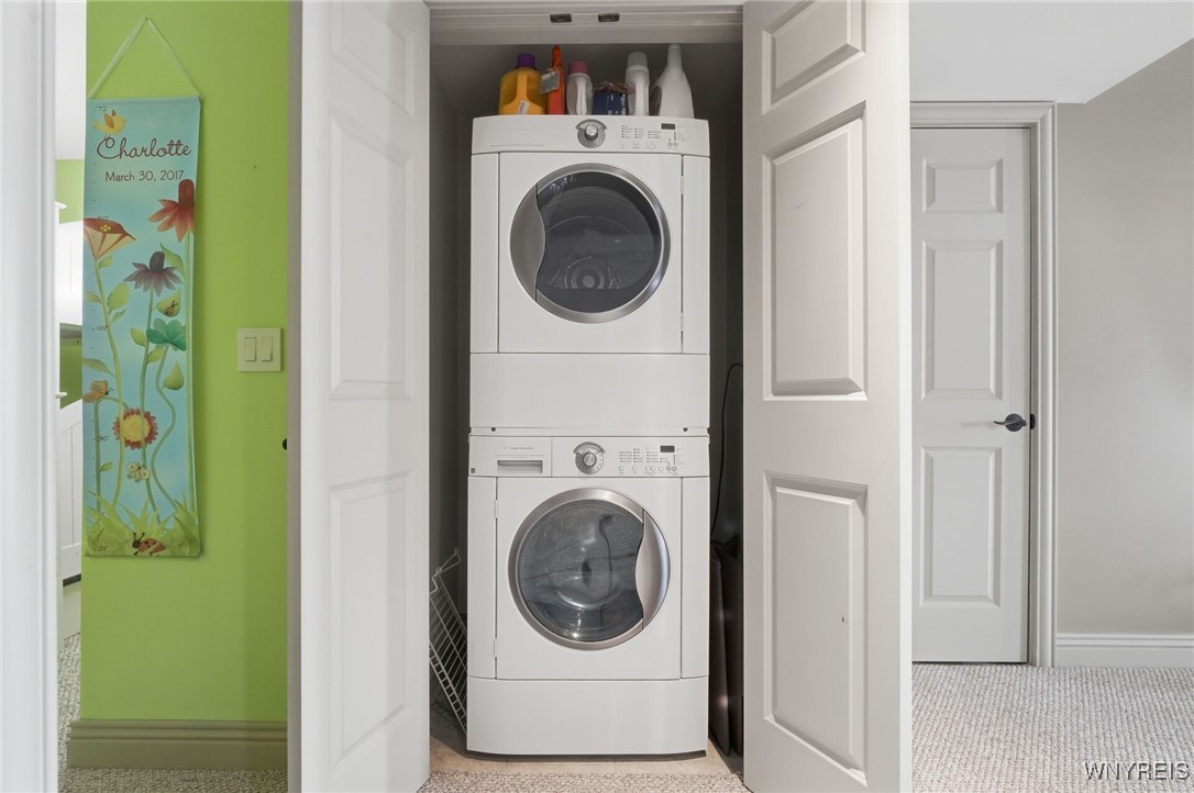 8 Mountain View - Upper