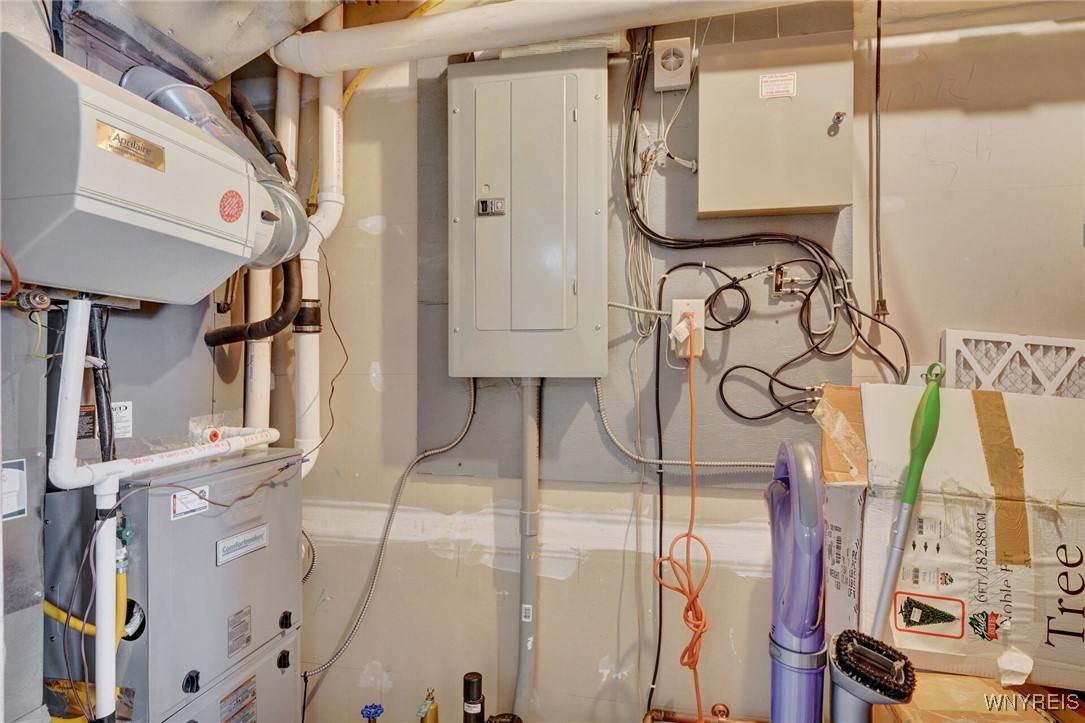 8 Mountain View - Upper