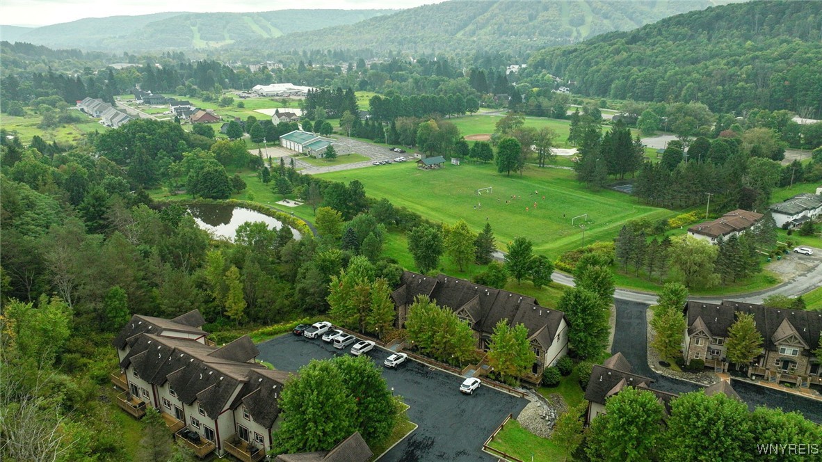 8 Mountain View - Upper