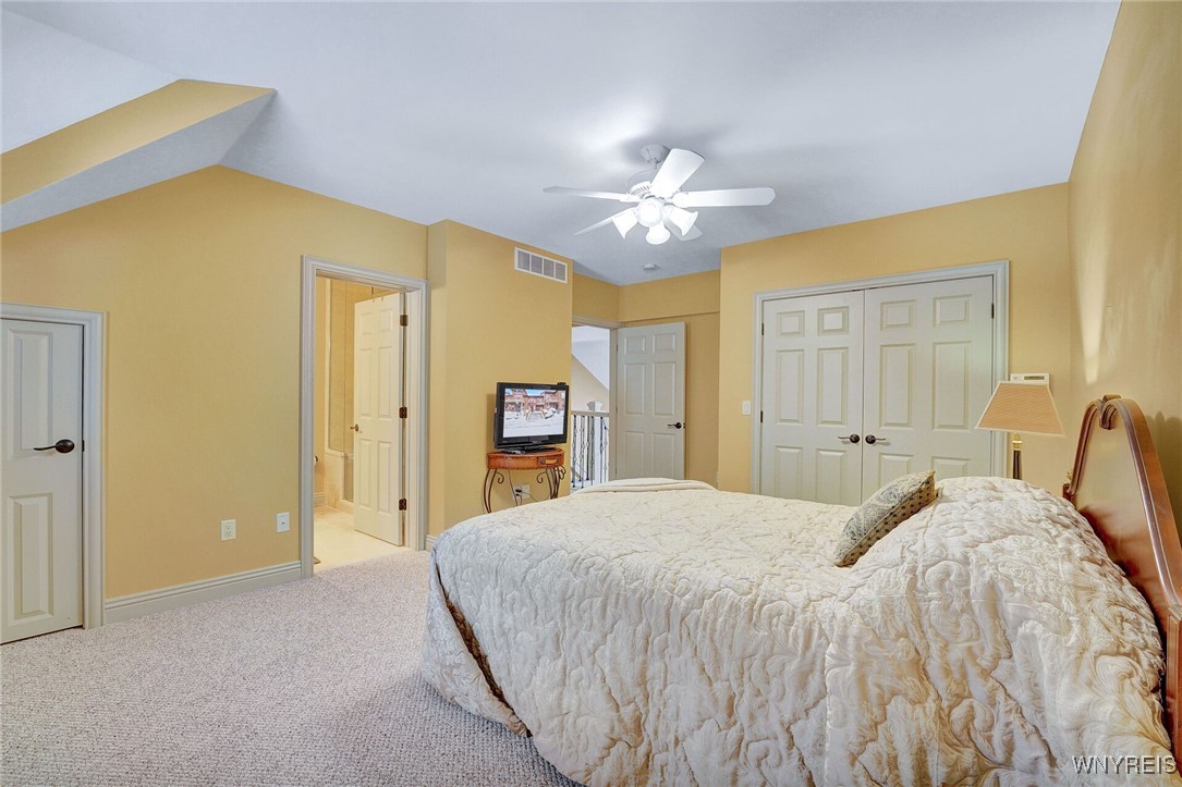 8 Mountain View - Upper