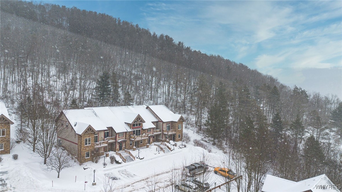 8 Mountain View - Upper