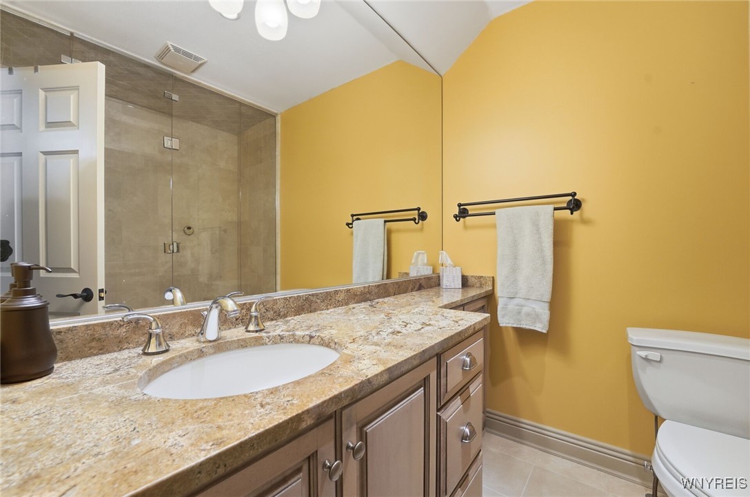 8 Mountain View - Upper