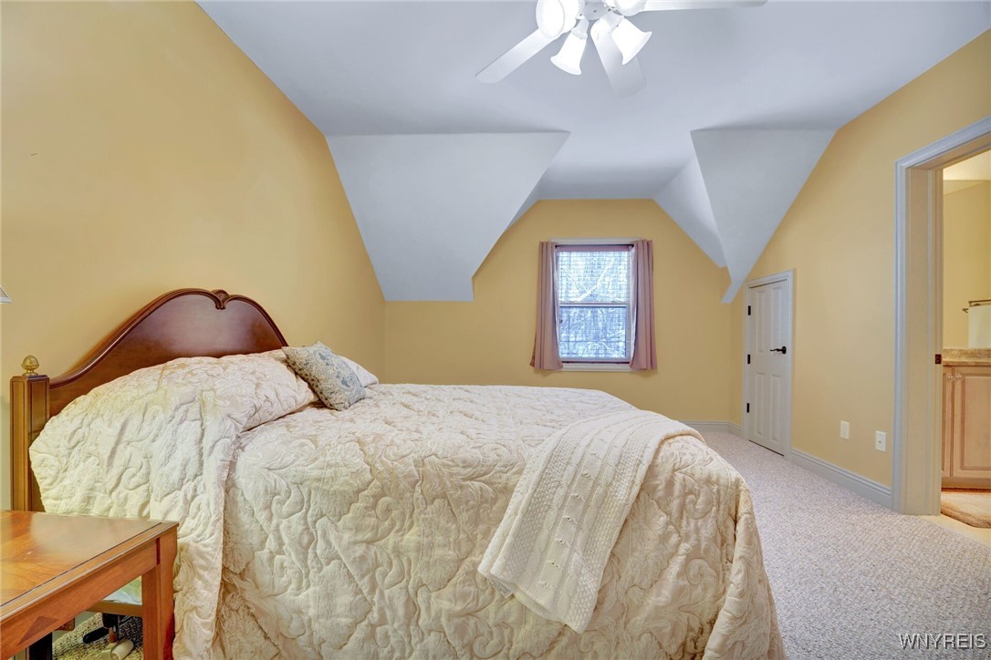 8 Mountain View - Upper