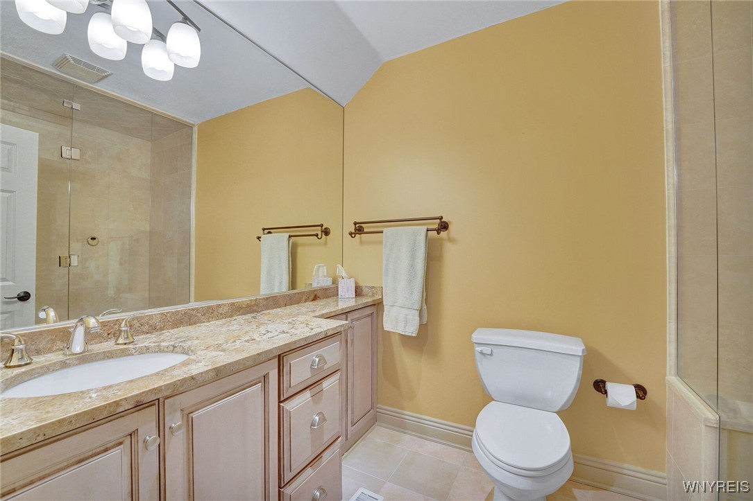 8 Mountain View - Upper