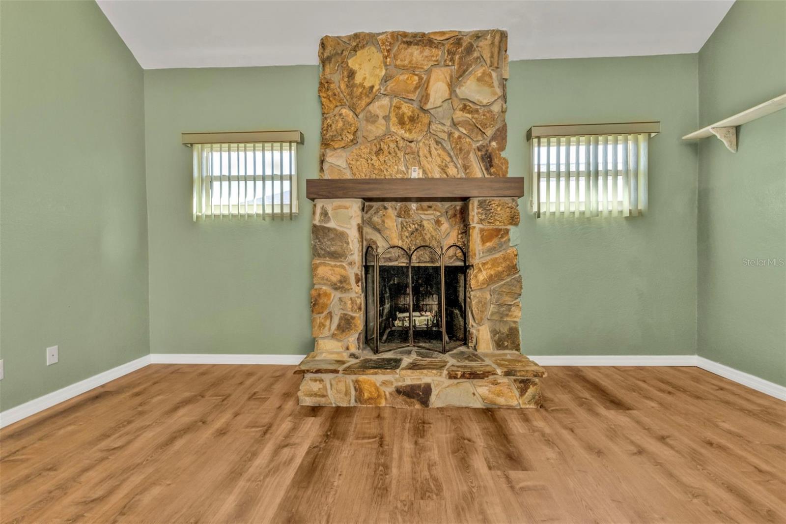4107 ROCK CREEK DR