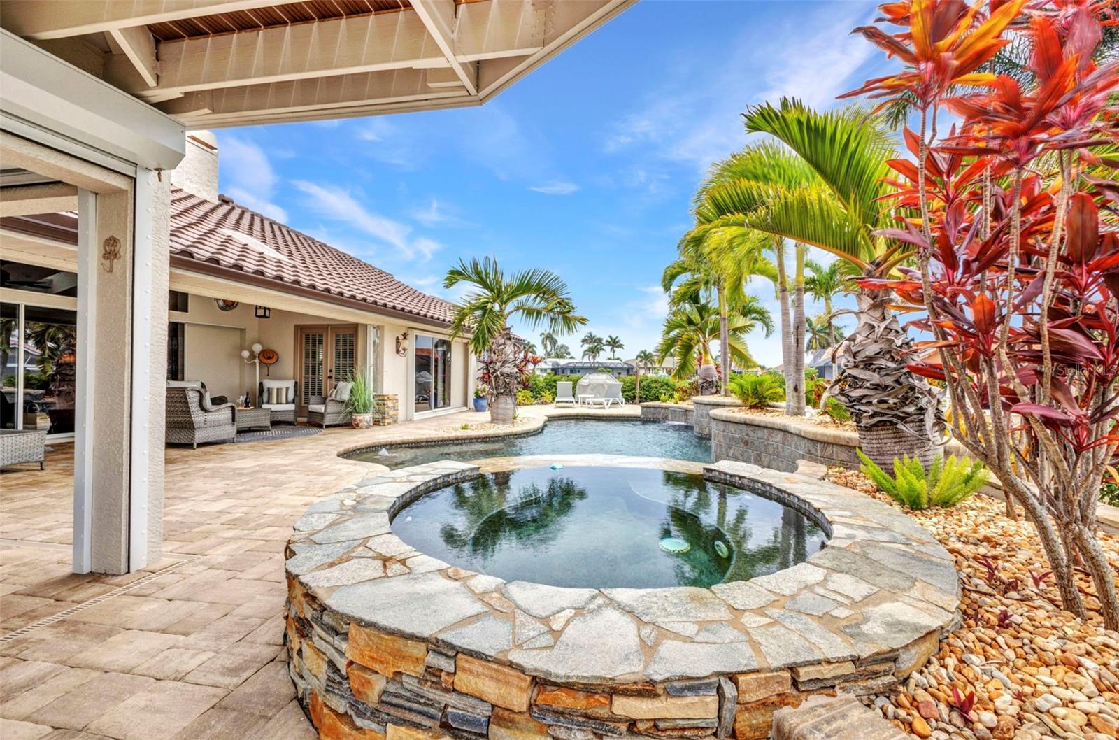 250 FREEPORT CT
