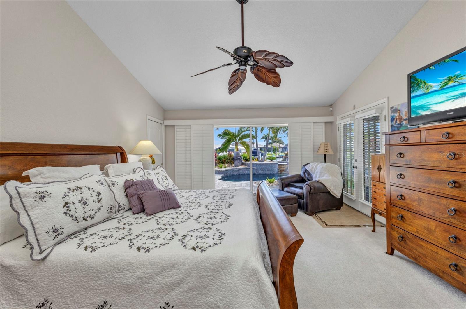 250 FREEPORT CT