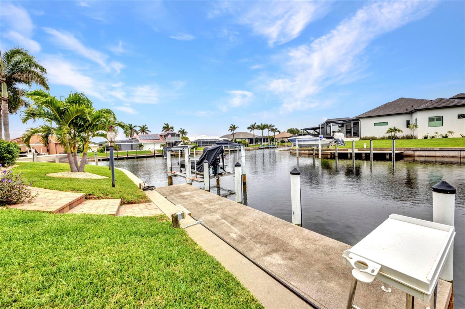 250 FREEPORT CT