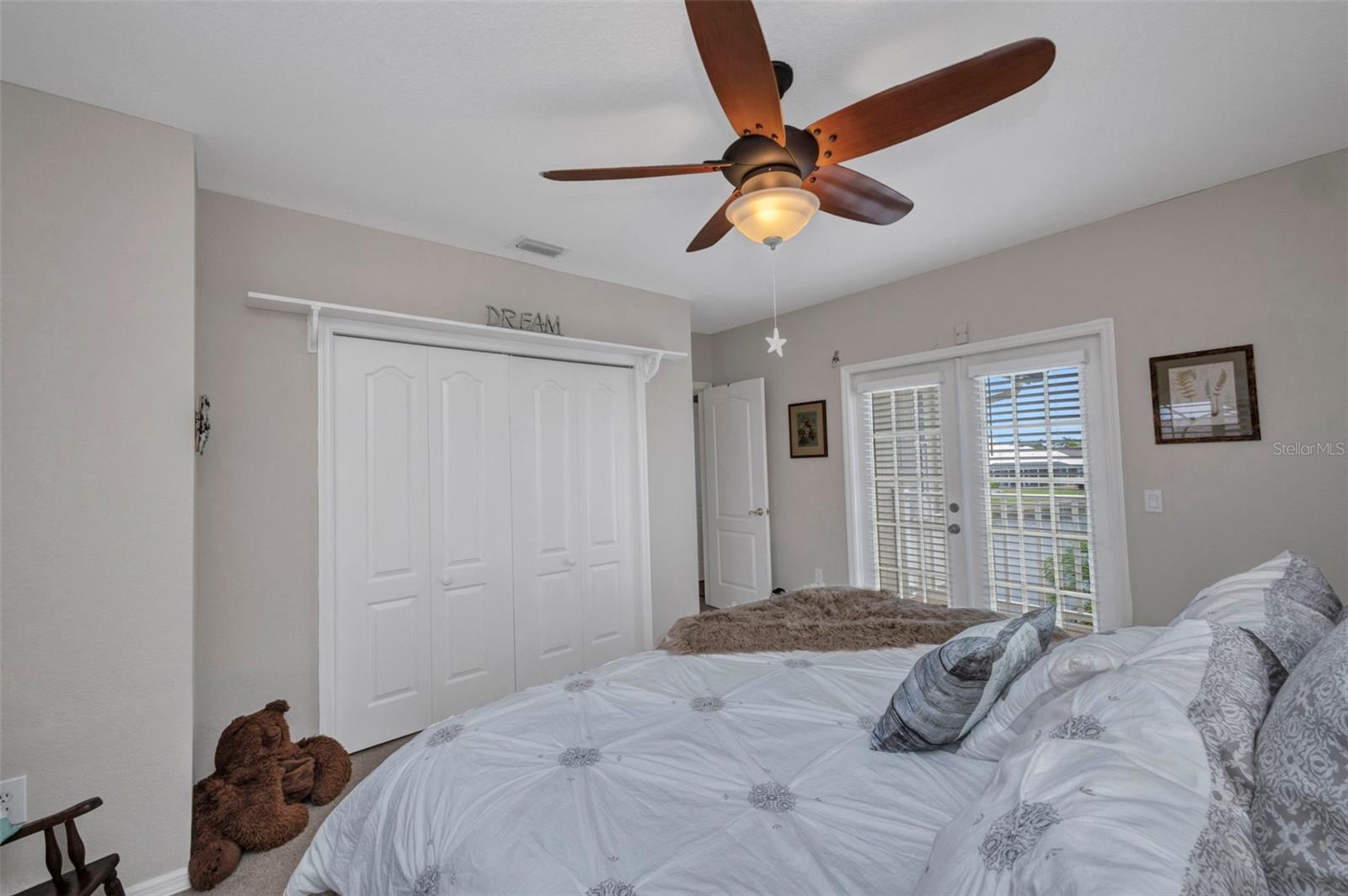 250 FREEPORT CT