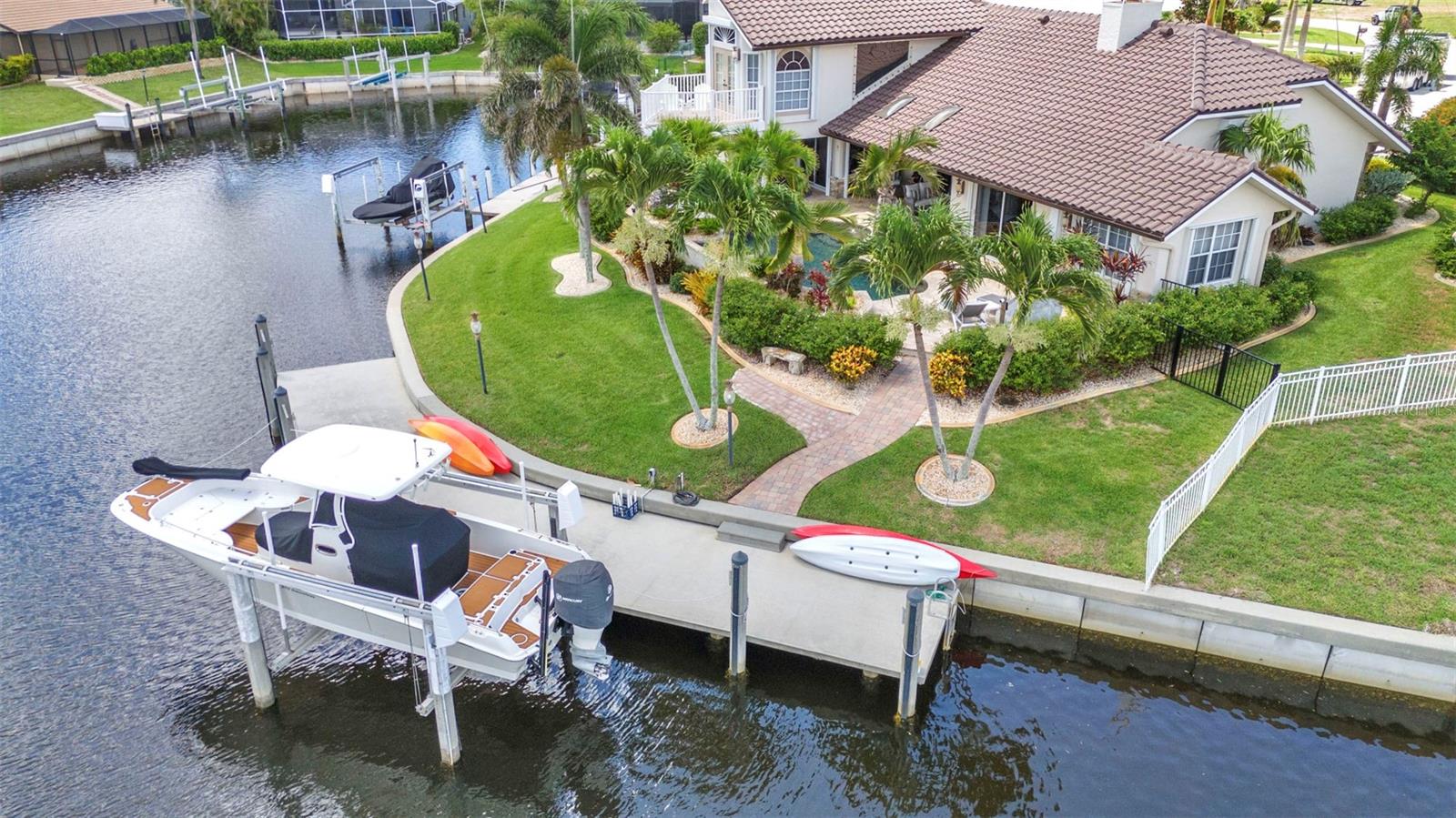 250 FREEPORT CT