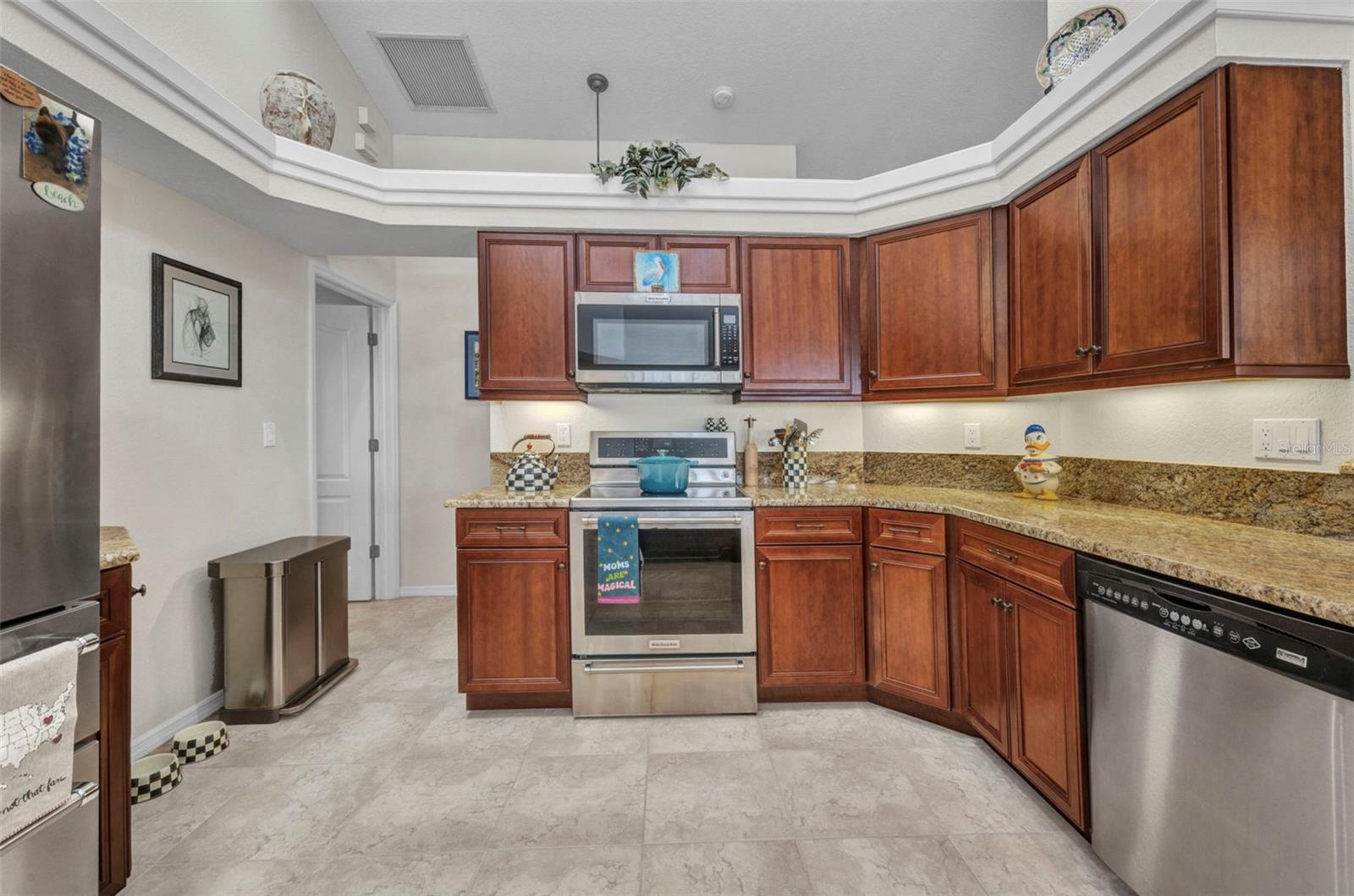 250 FREEPORT CT