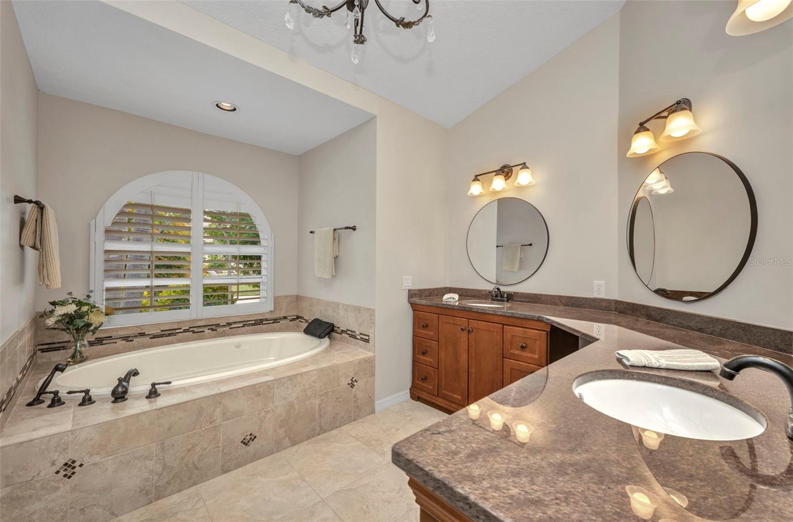 250 FREEPORT CT