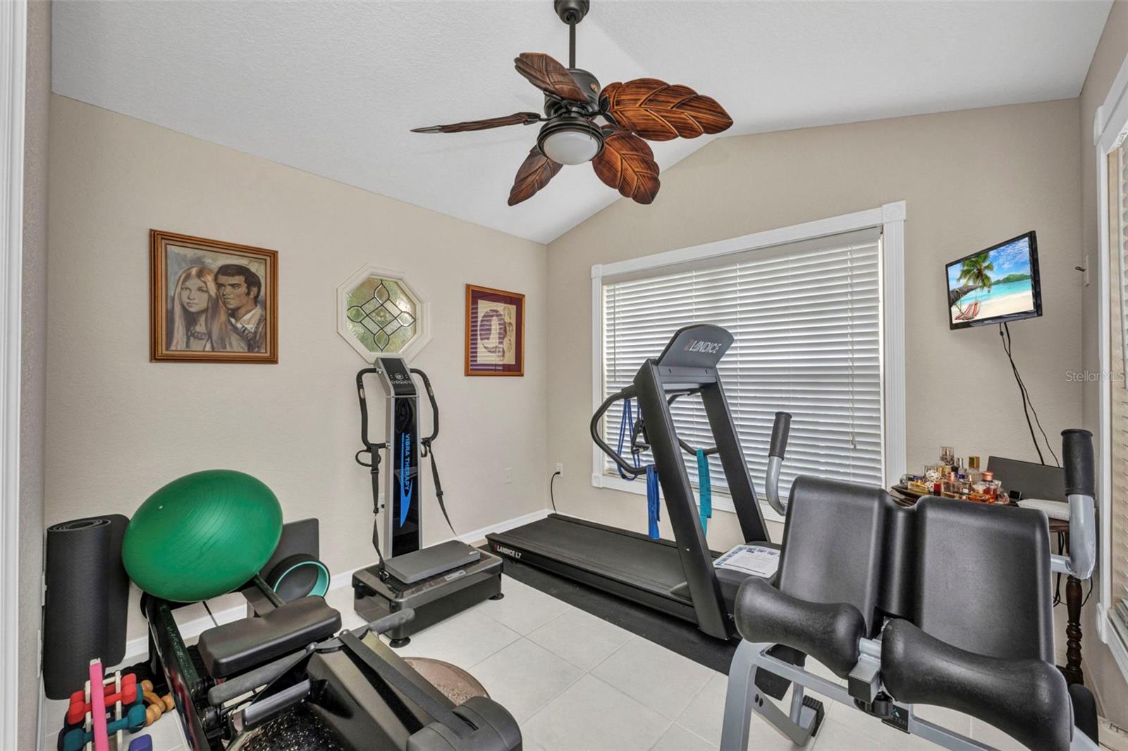 250 FREEPORT CT