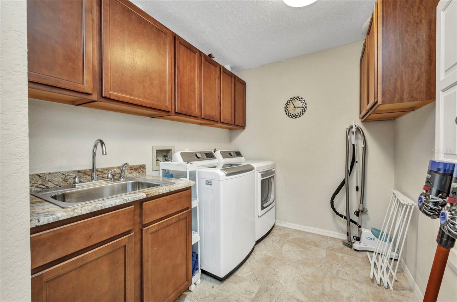 250 FREEPORT CT