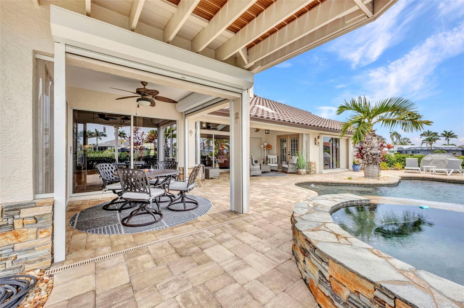 250 FREEPORT CT