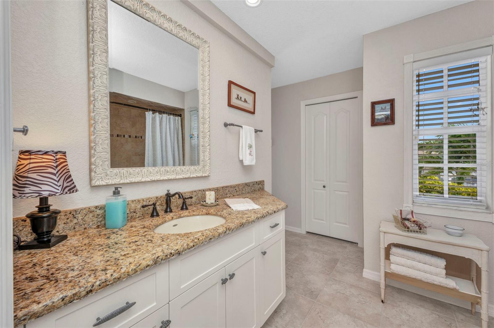 250 FREEPORT CT