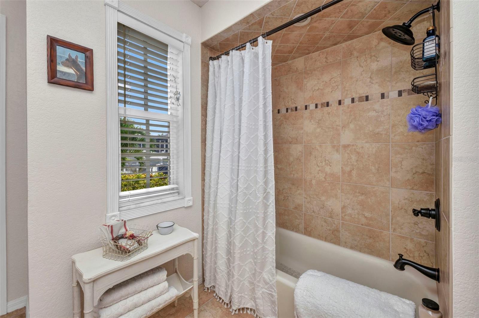 250 FREEPORT CT