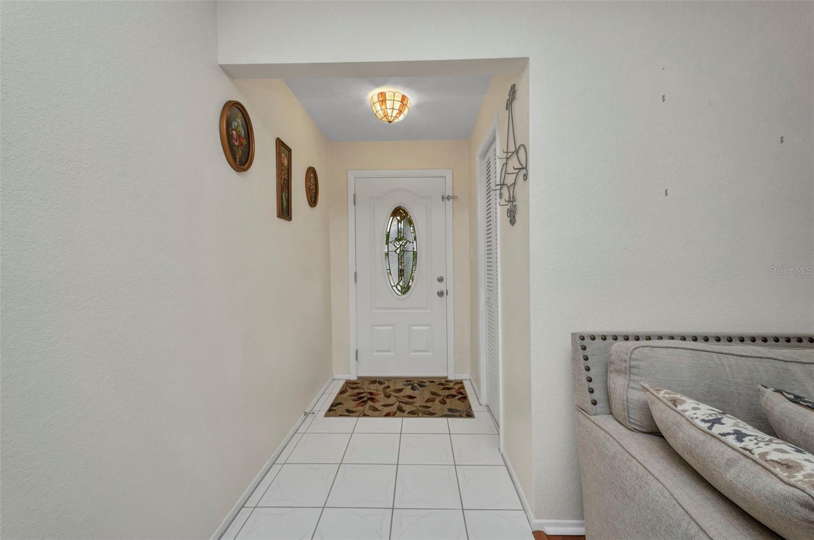 2201 HYATT DR