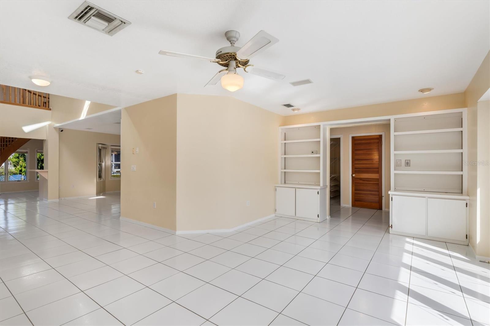 4405 HARBOR BLVD