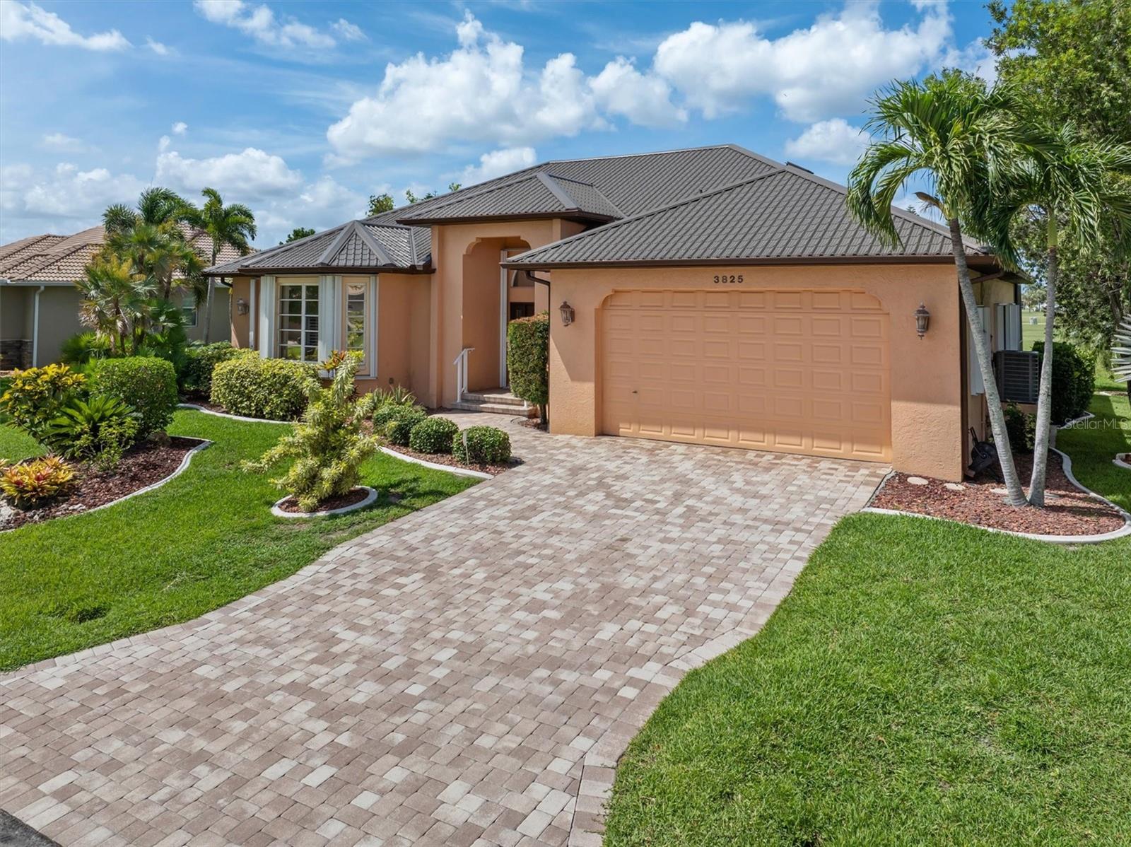 3825 BORDEAUX DR