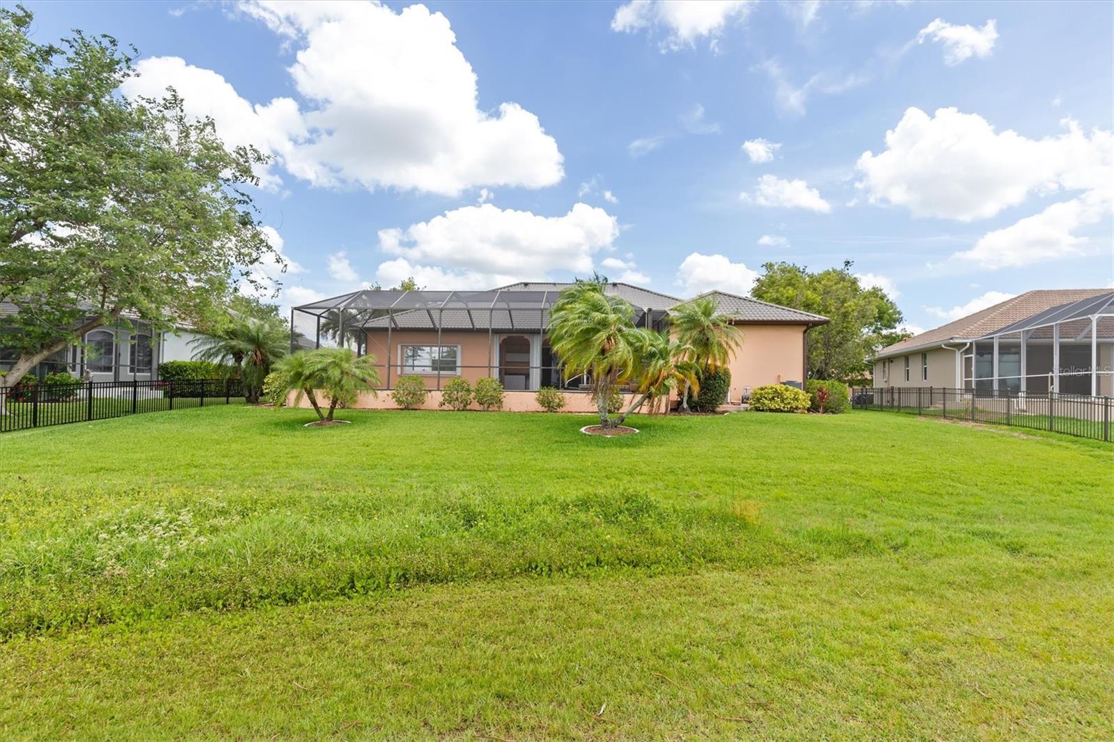 3825 BORDEAUX DR
