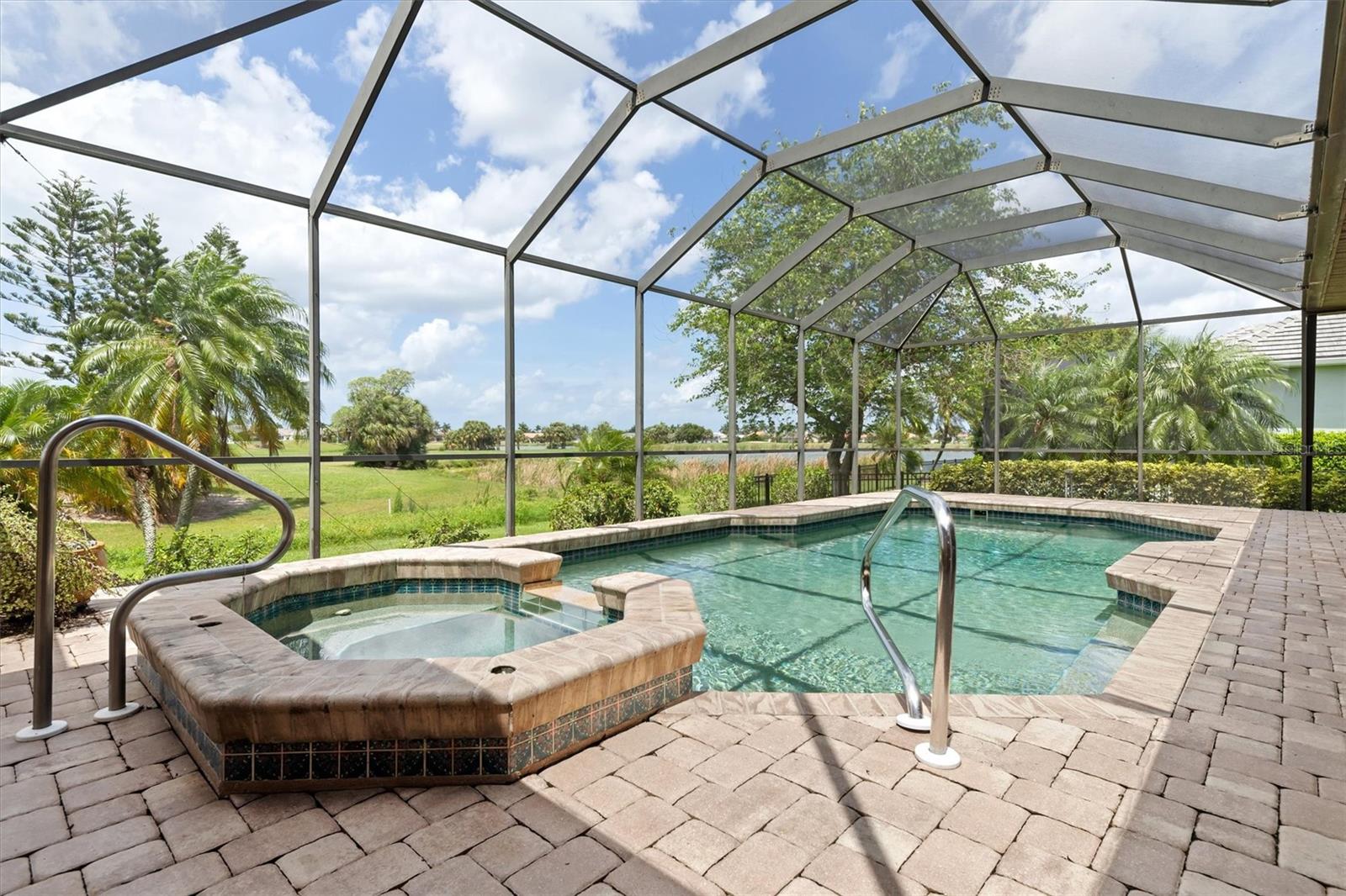 3825 BORDEAUX DR