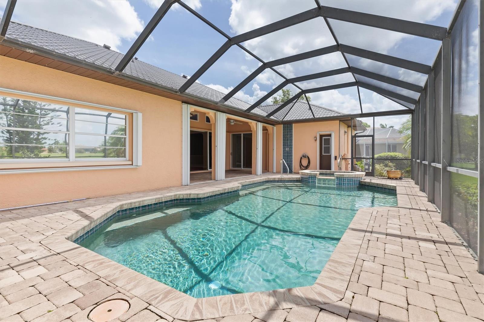3825 BORDEAUX DR