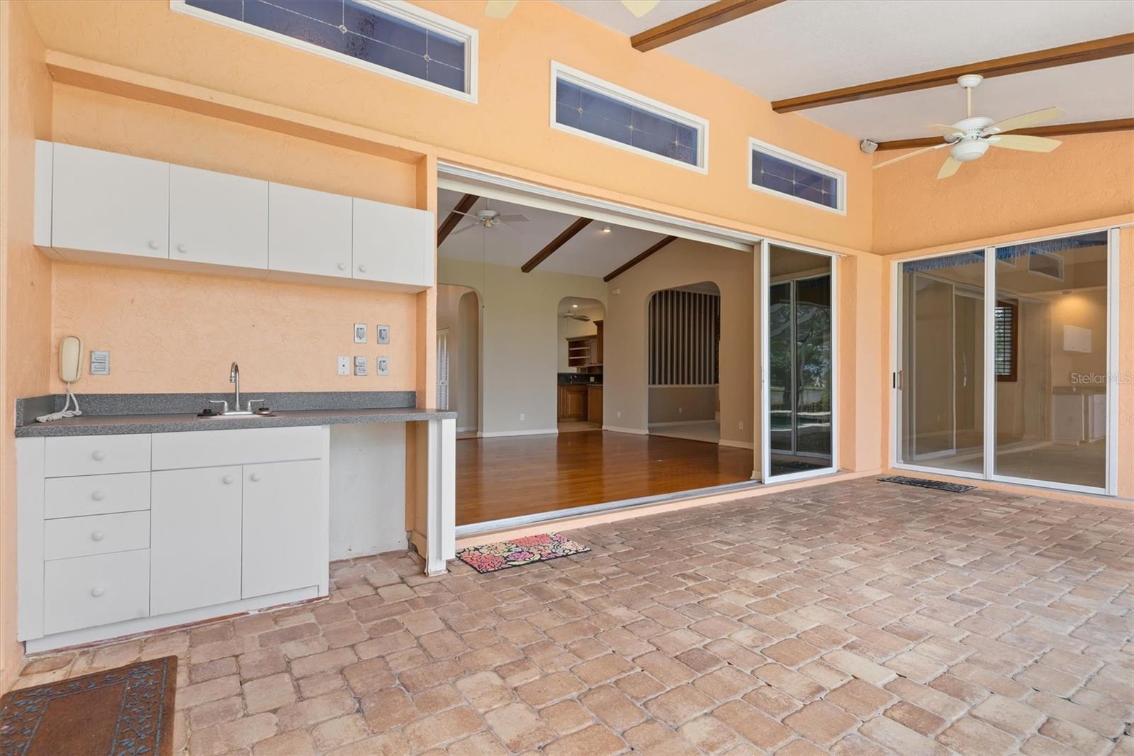 3825 BORDEAUX DR