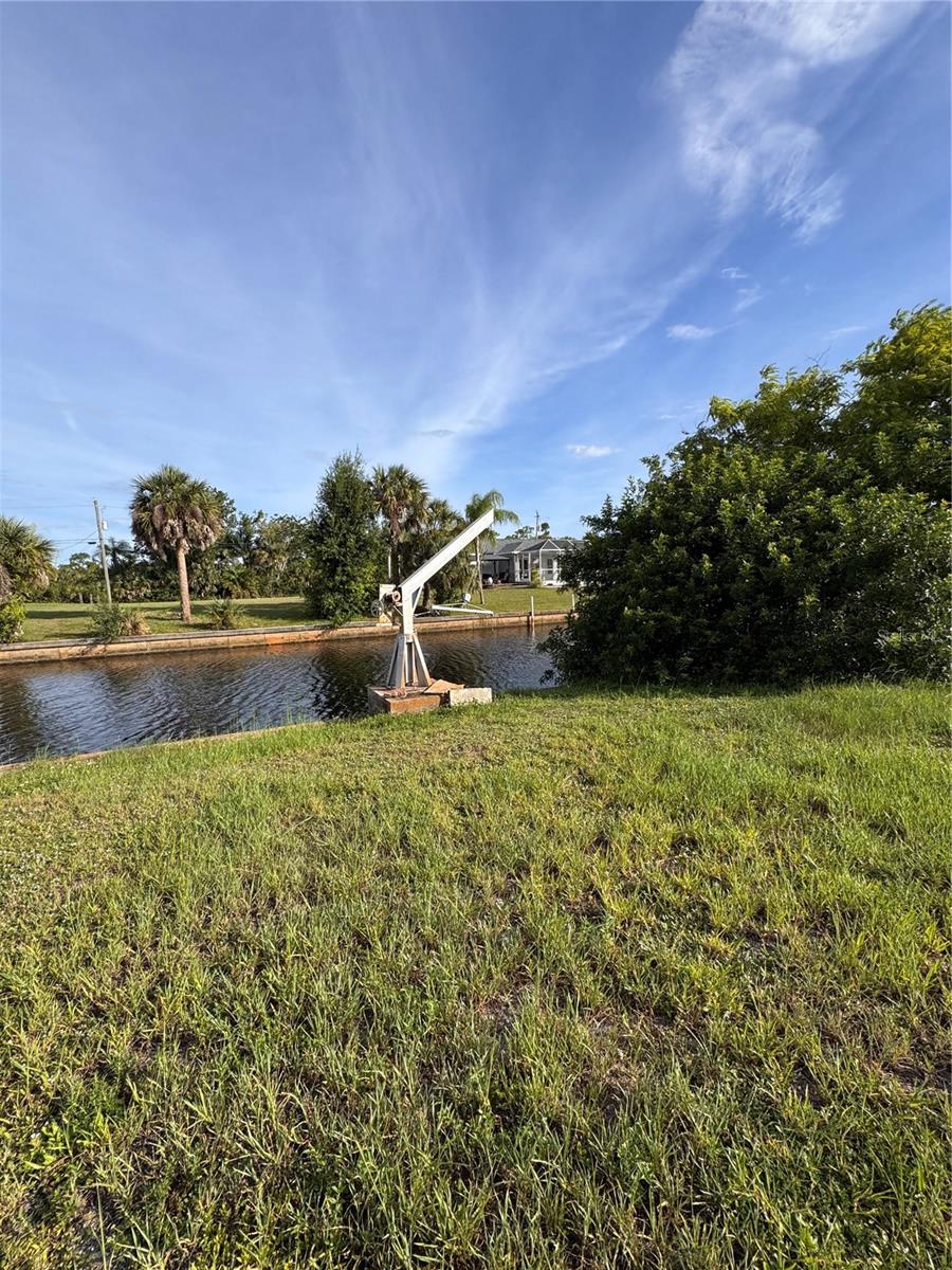 3016 SHANNON DR