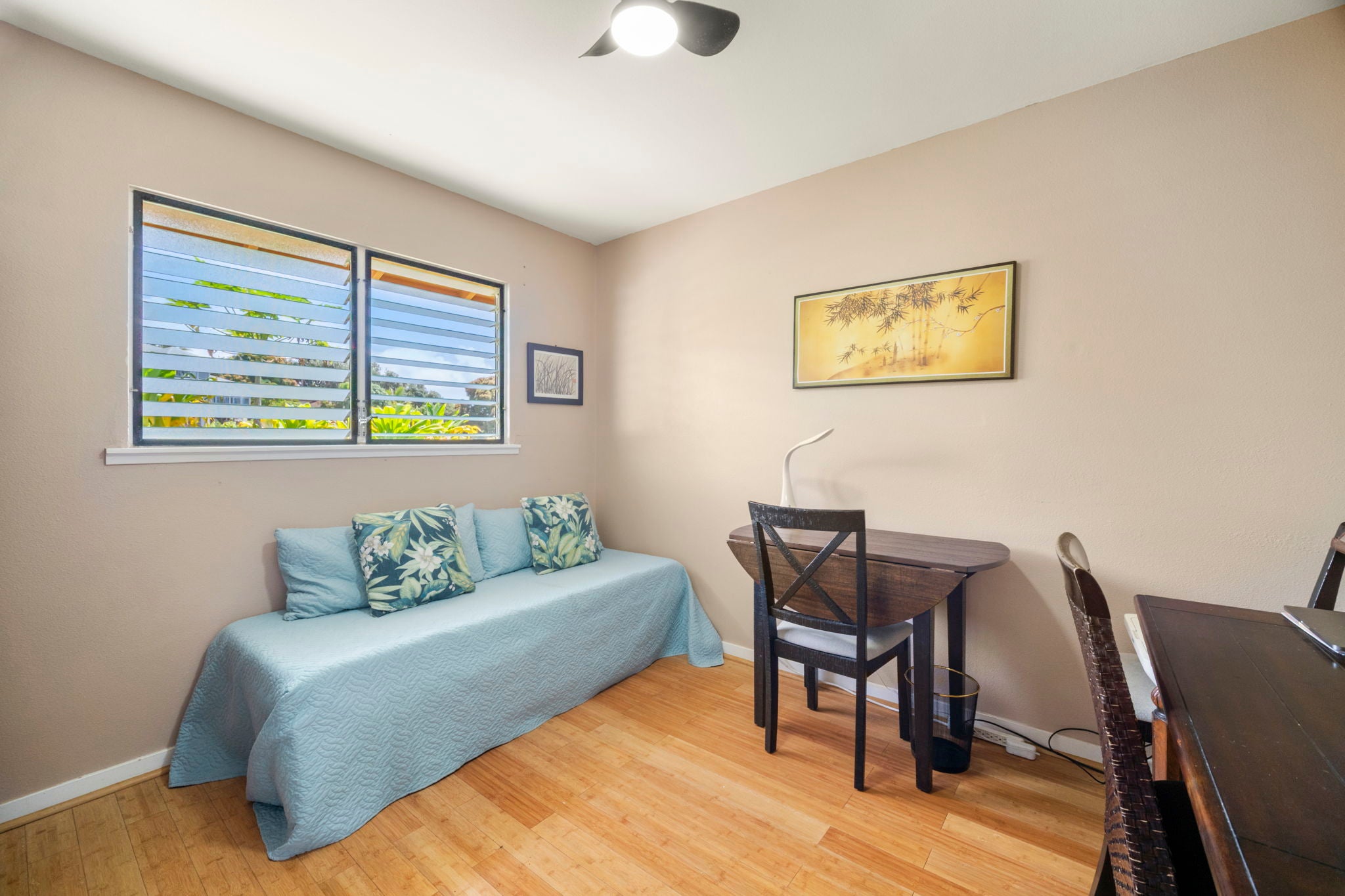 4911 ALIALI RD 0002