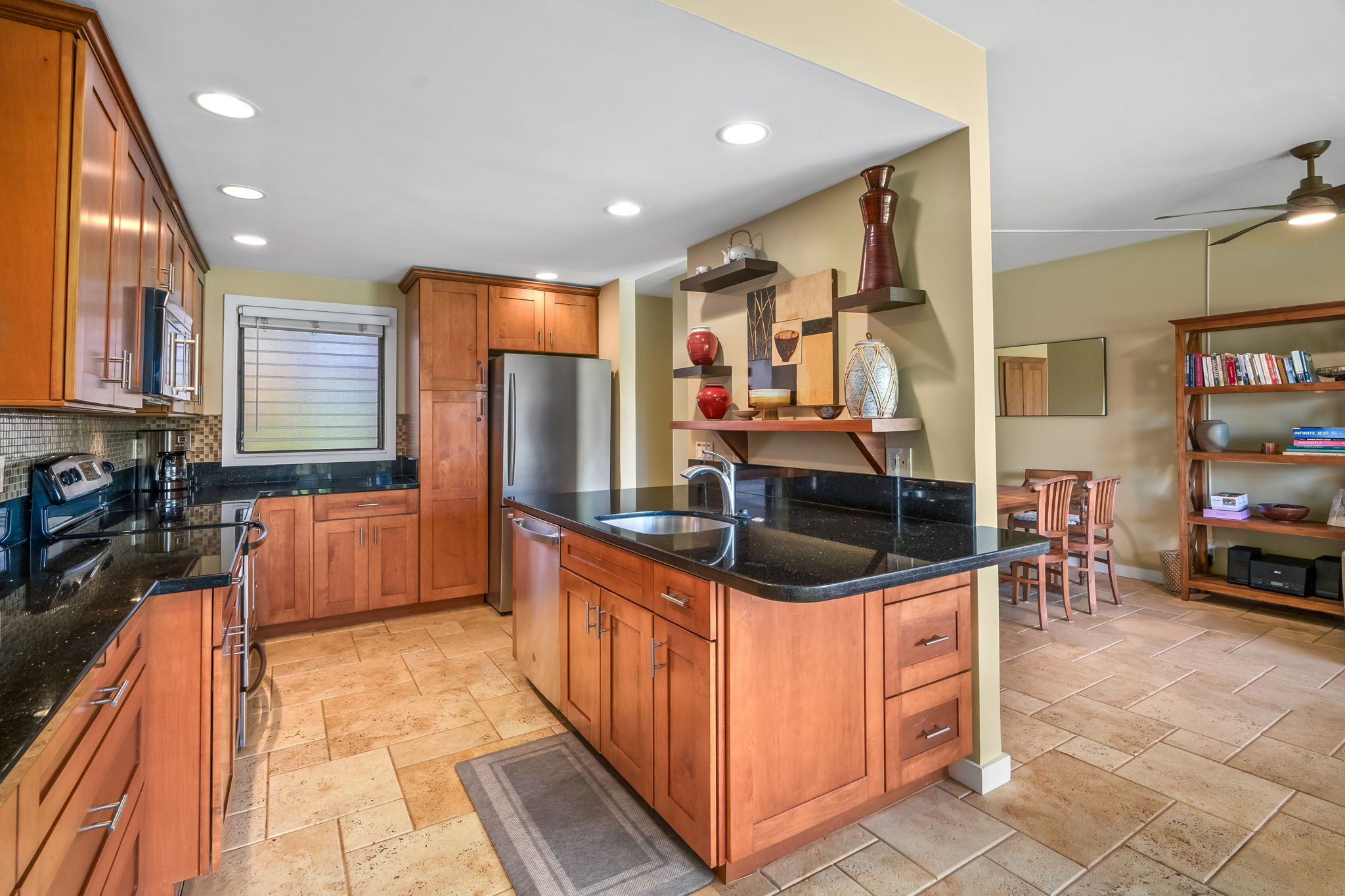 2370 HOOHU RD 712