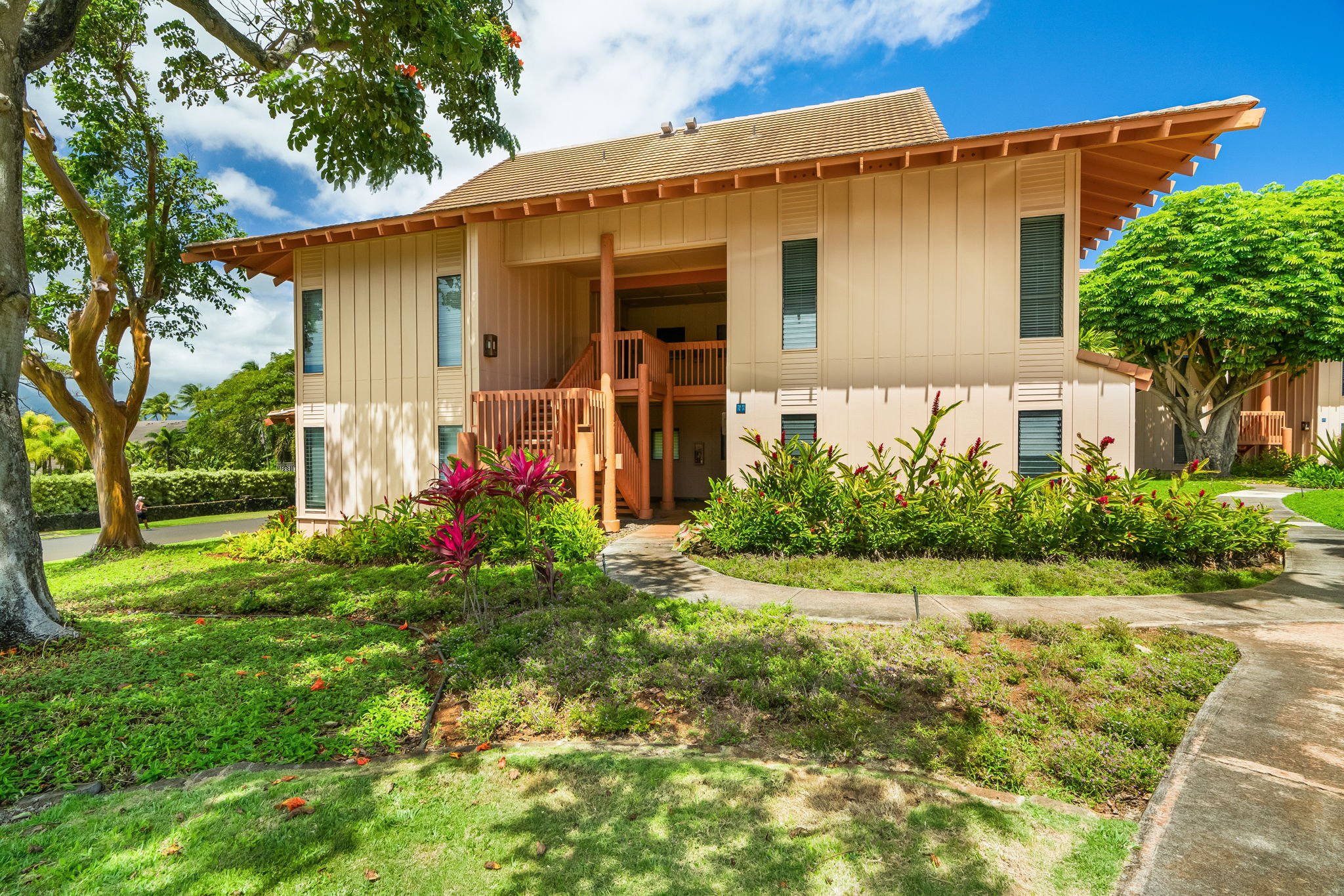 2370 HOOHU RD 712