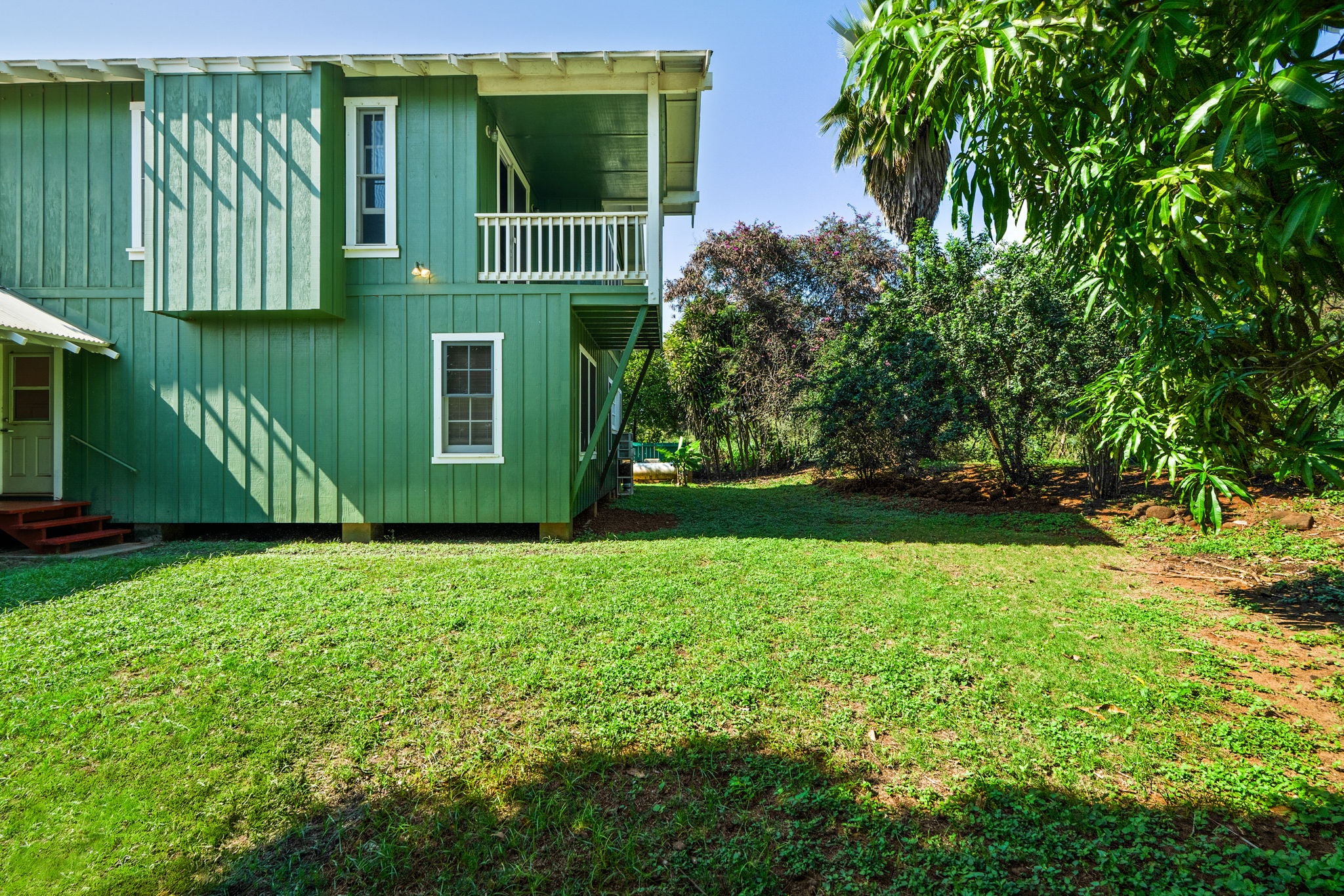 7985 KEKAHA RD 2