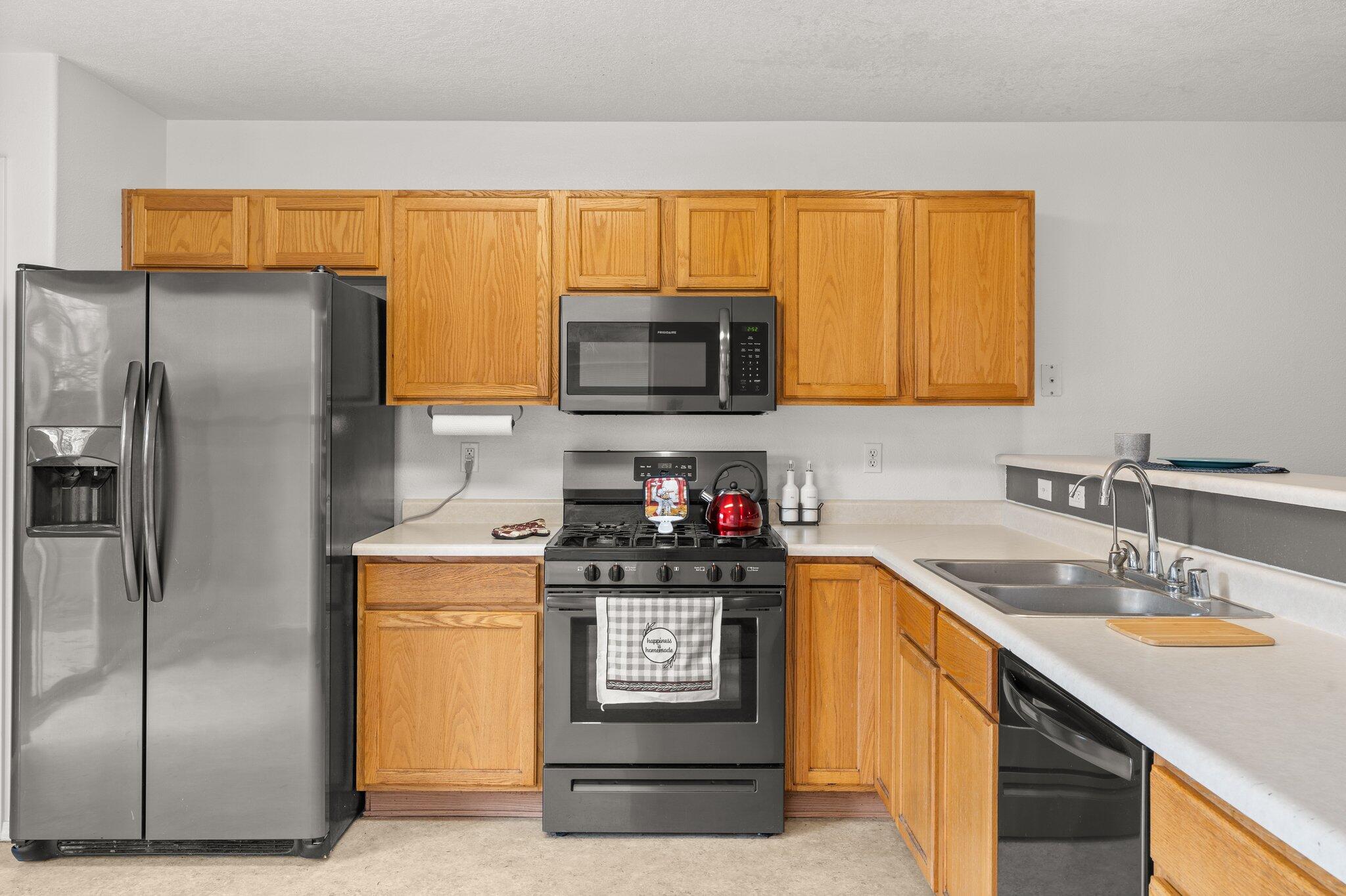 5932 Sleepy Nights Road NW