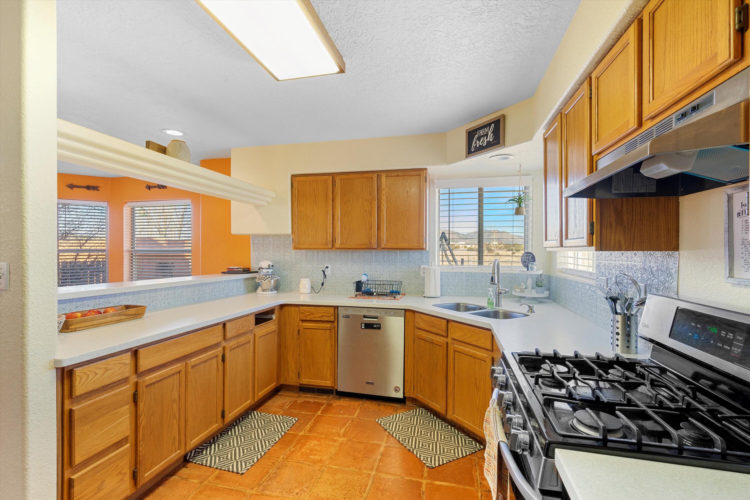 95 W Hill Ranch Road