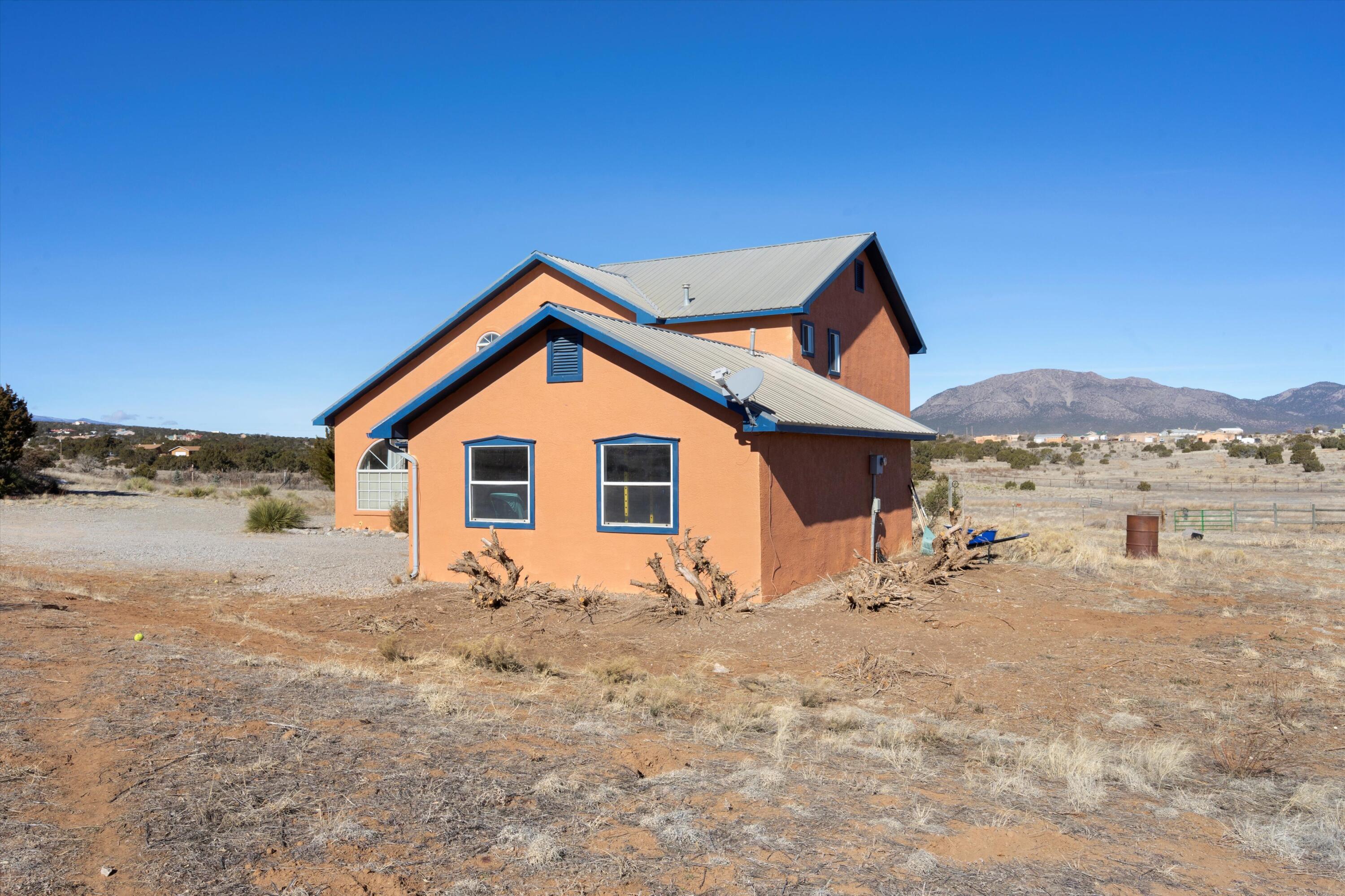 95 W Hill Ranch Road