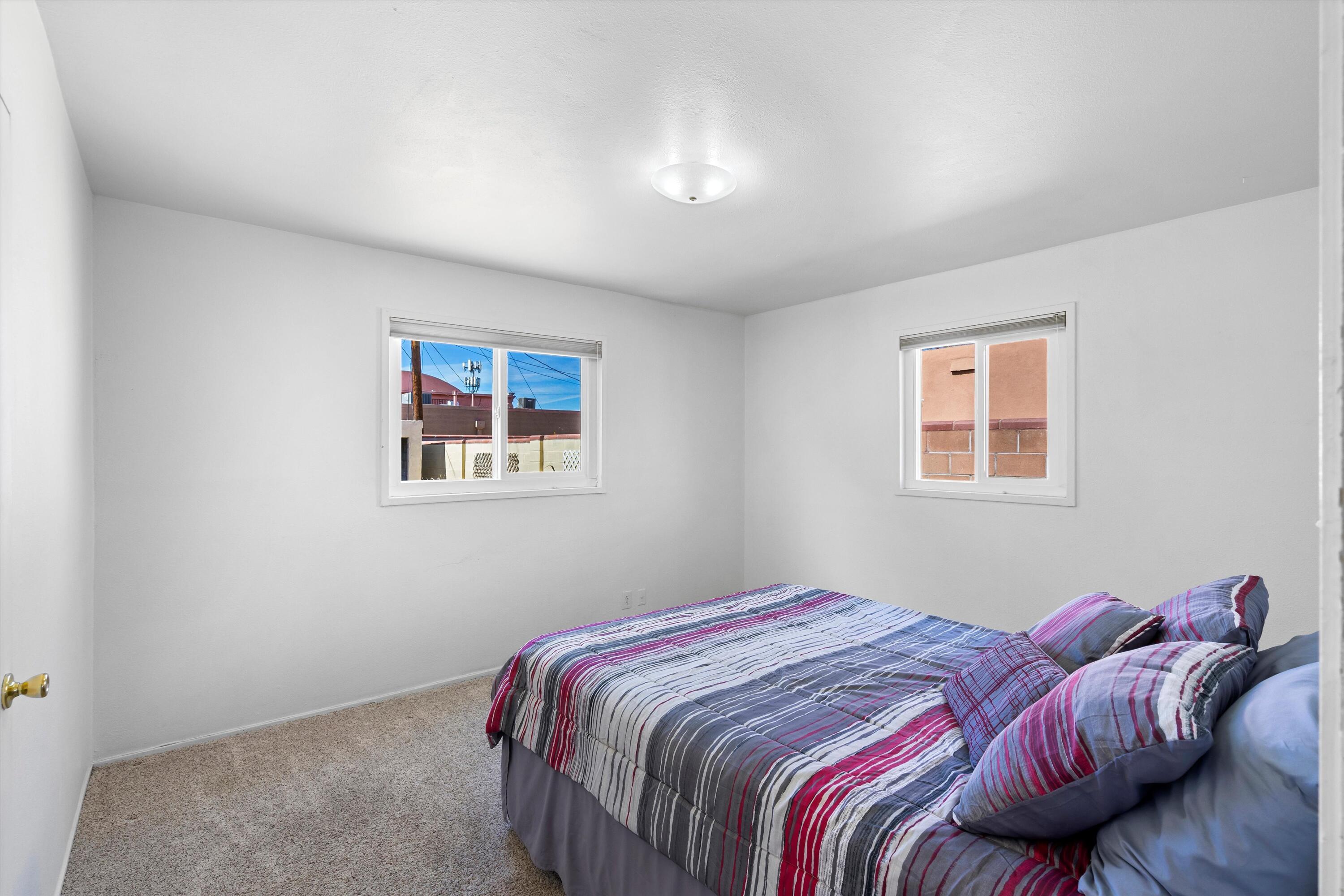 3225 Ortiz Drive NE
