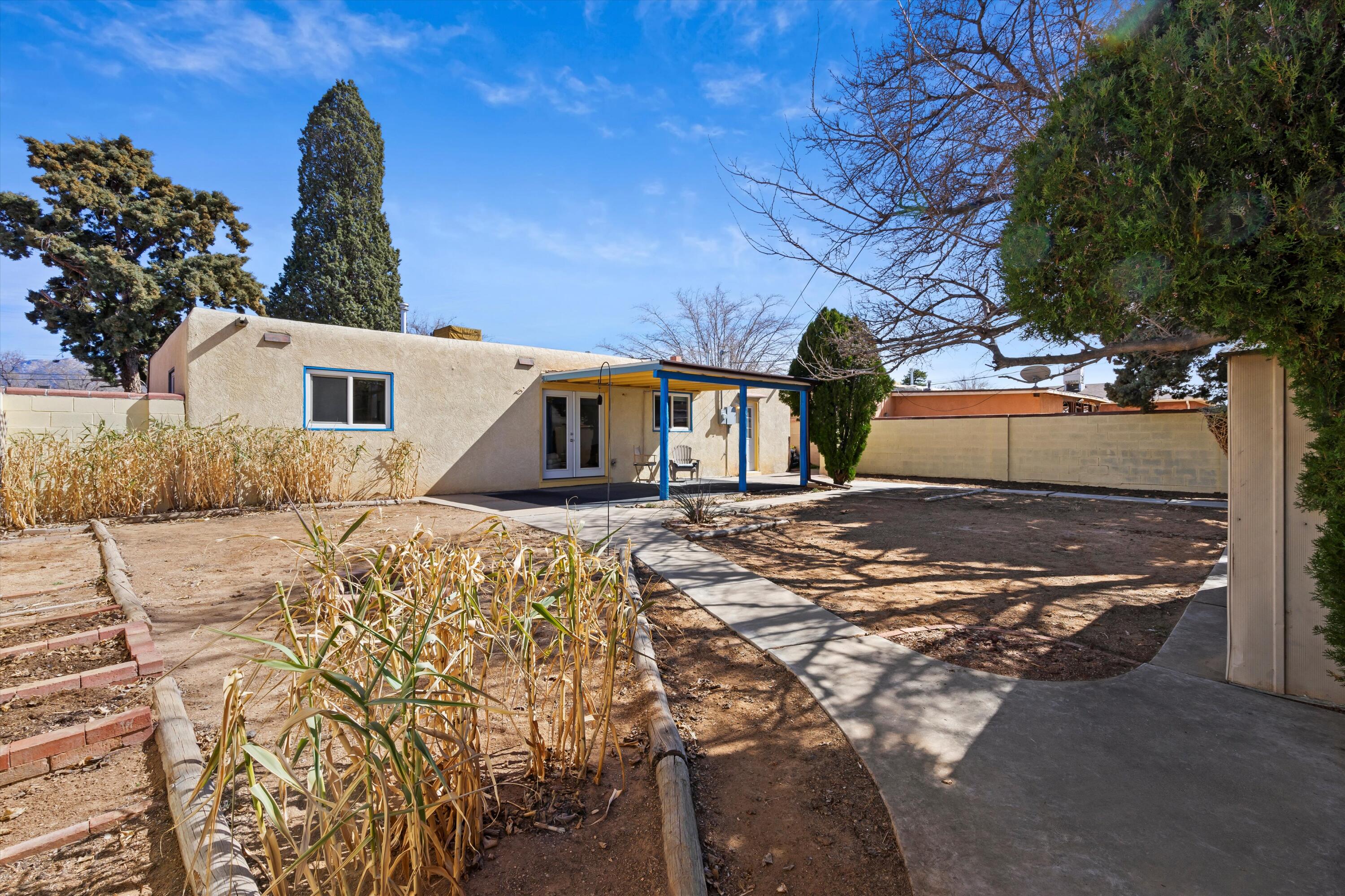 3225 Ortiz Drive NE