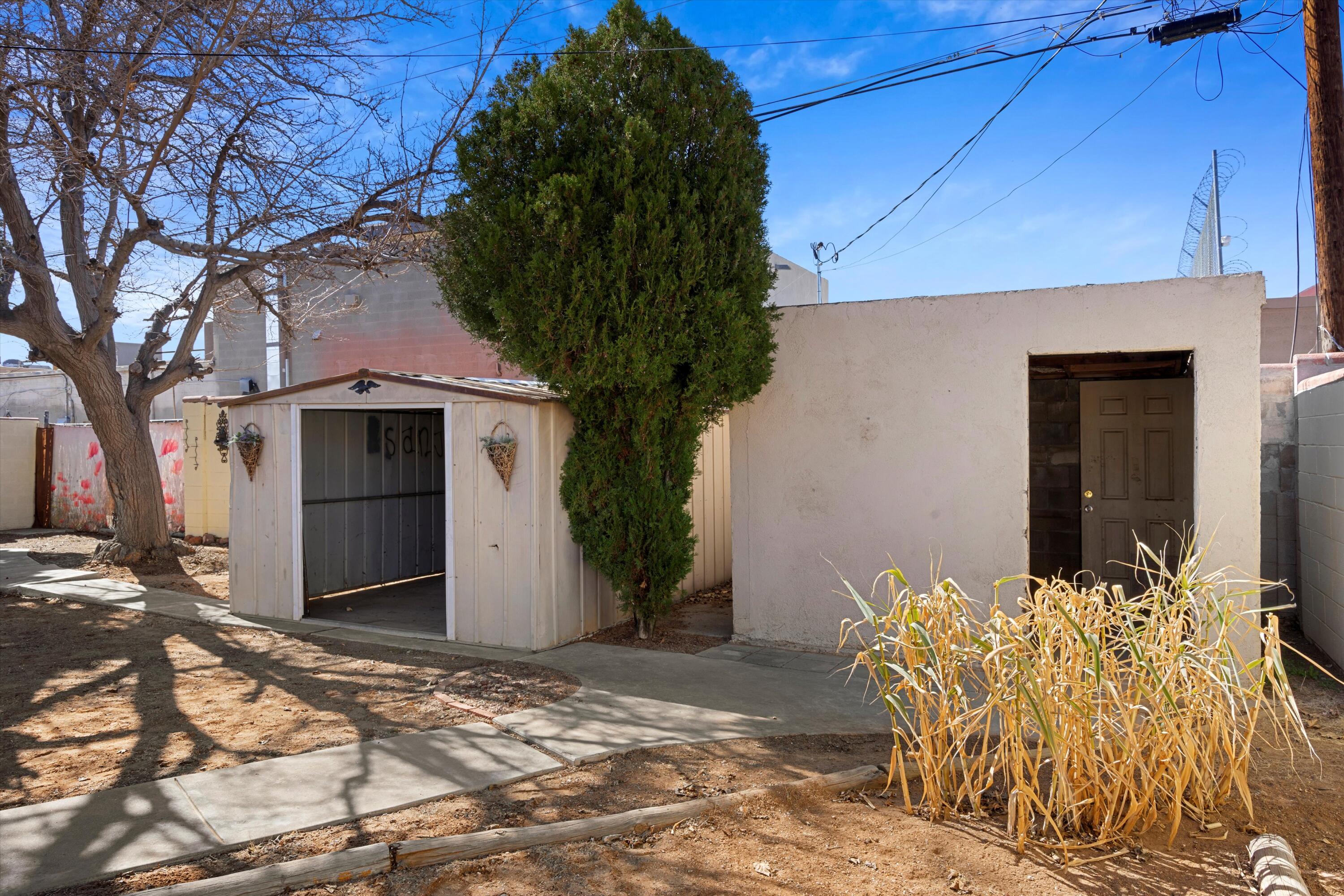 3225 Ortiz Drive NE
