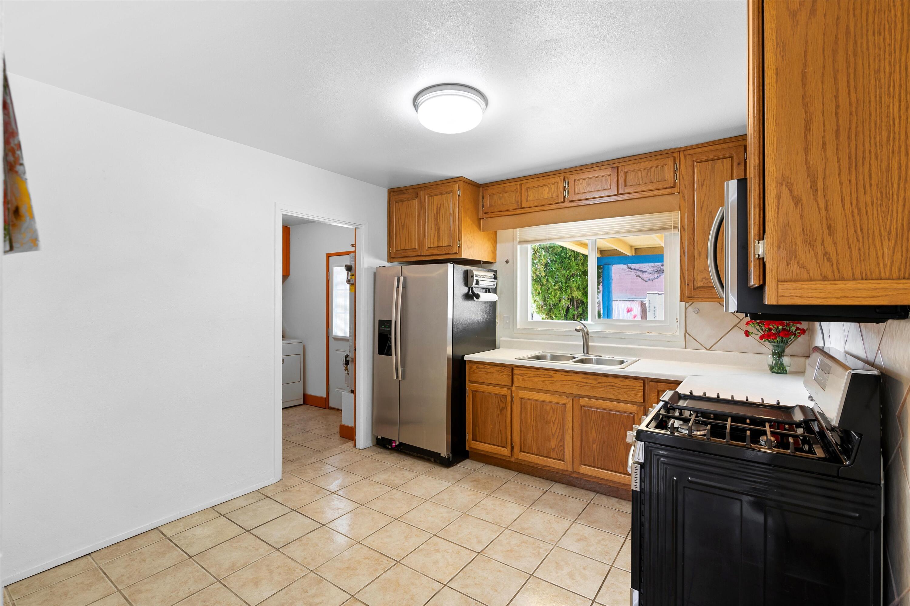 3225 Ortiz Drive NE